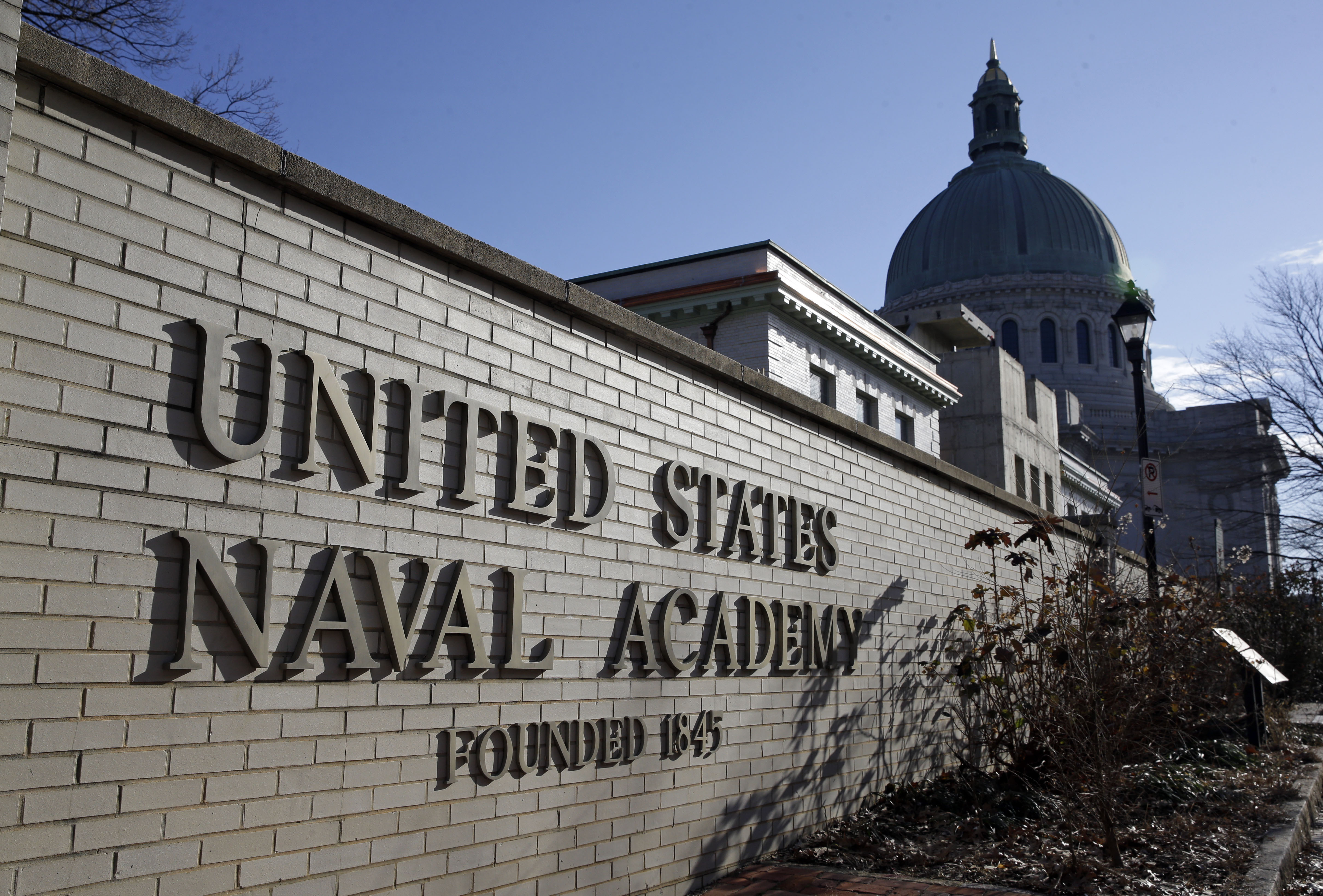  【United States Naval Academy 】 Naval Academy expels 18 after online exam cheating probe