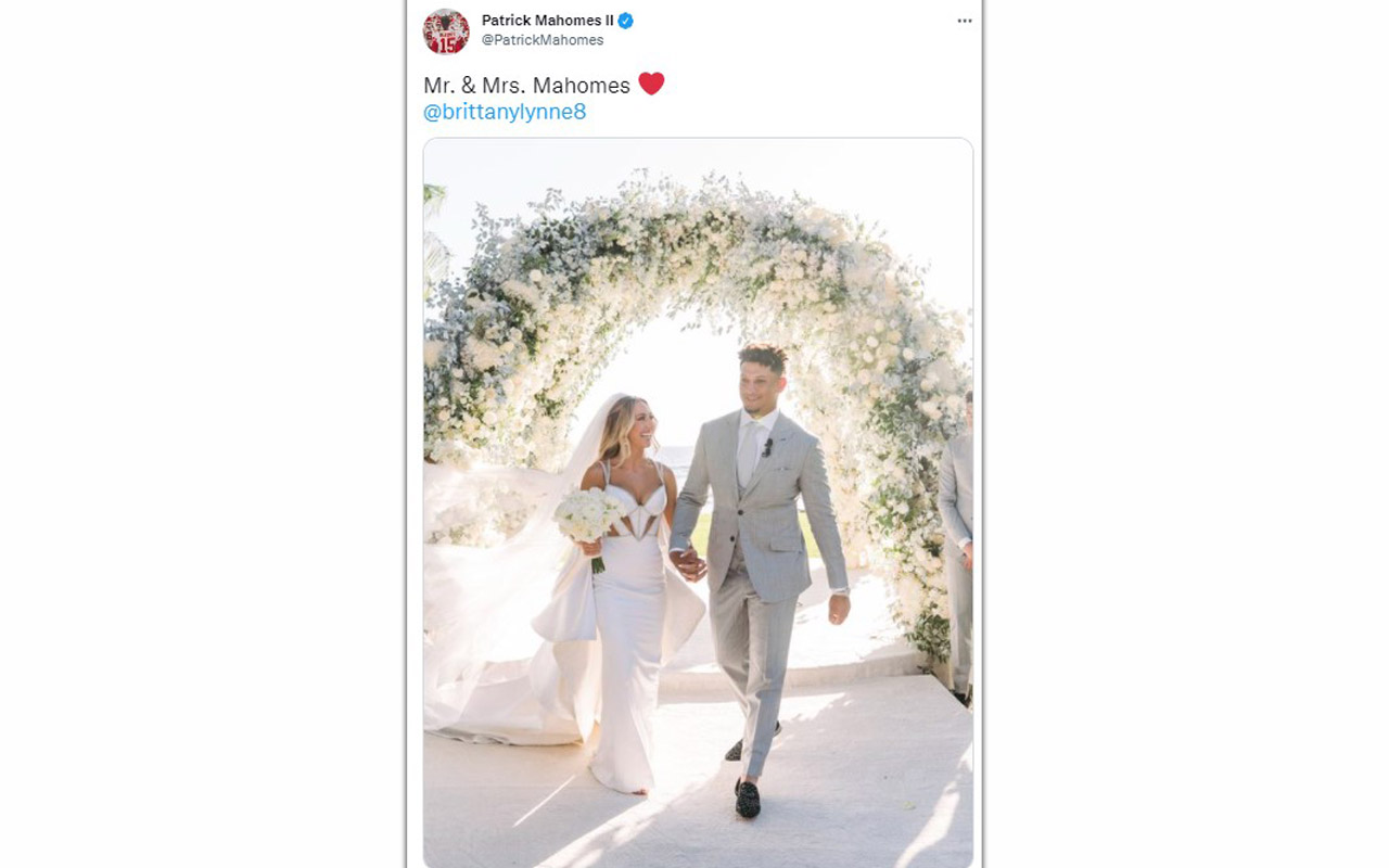 Patrick Mahomes marries high school sweetheart