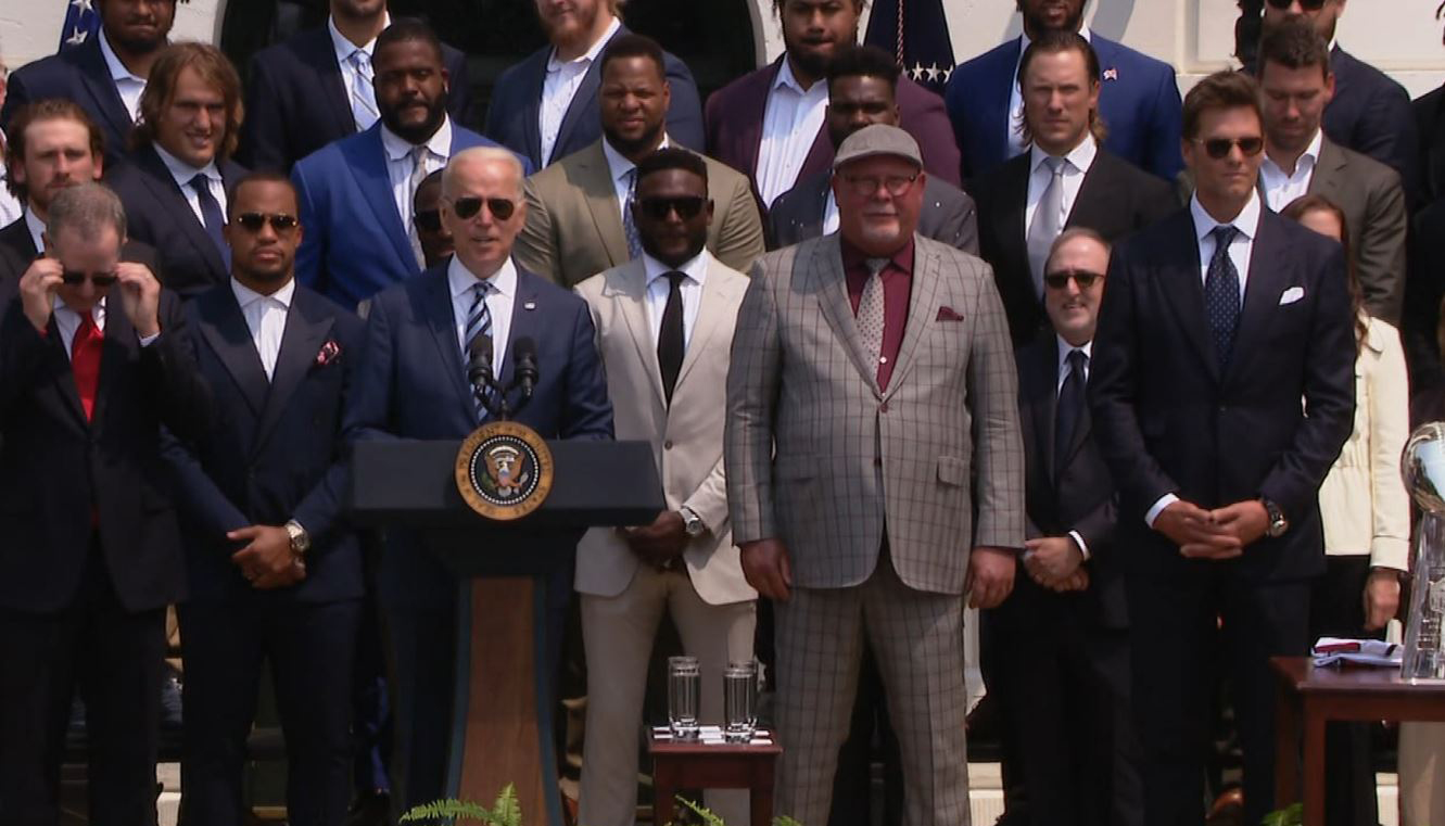 Brady, Bucs visit Biden at White House