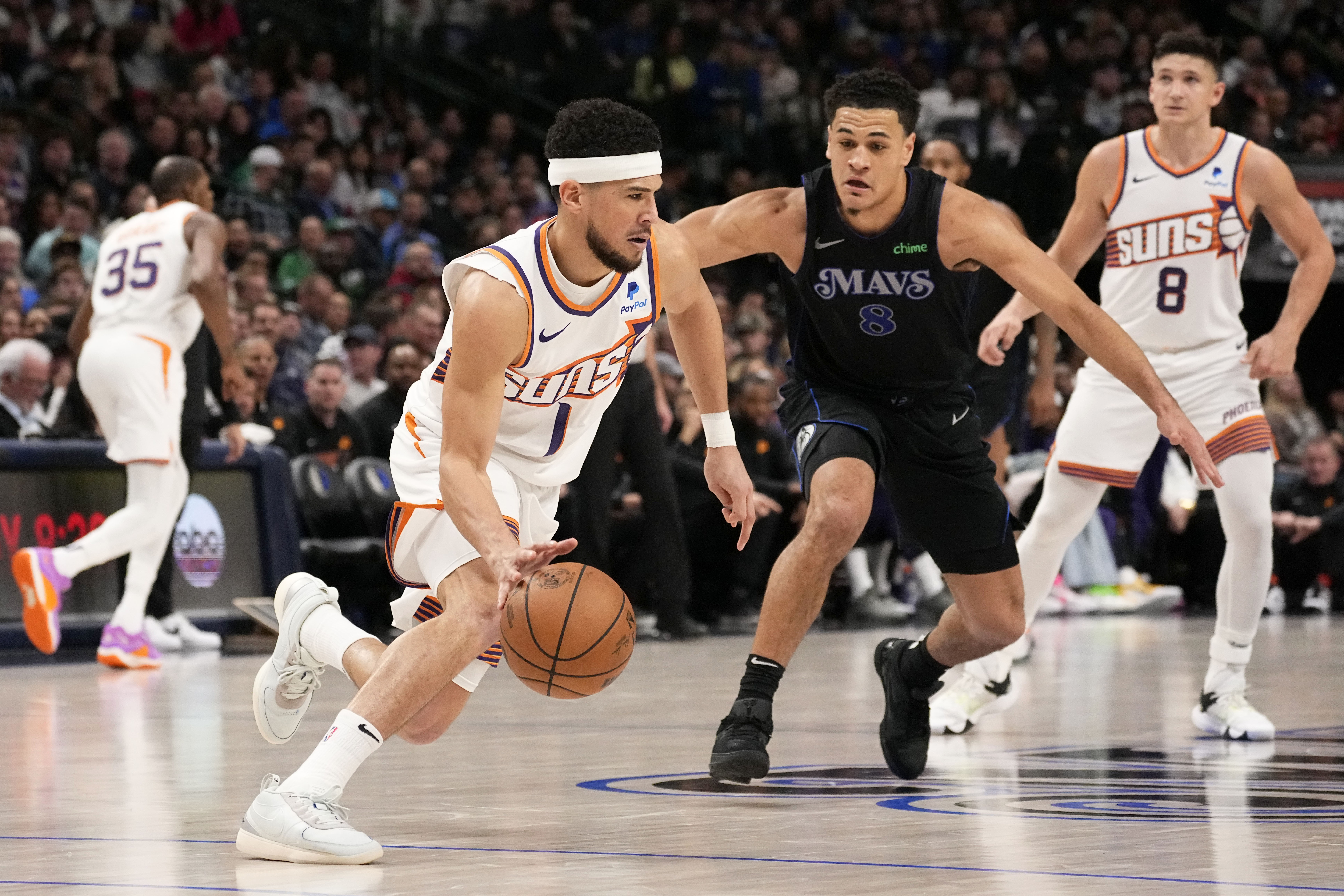 Devin Booker scores 46 Suns crush Mavericks