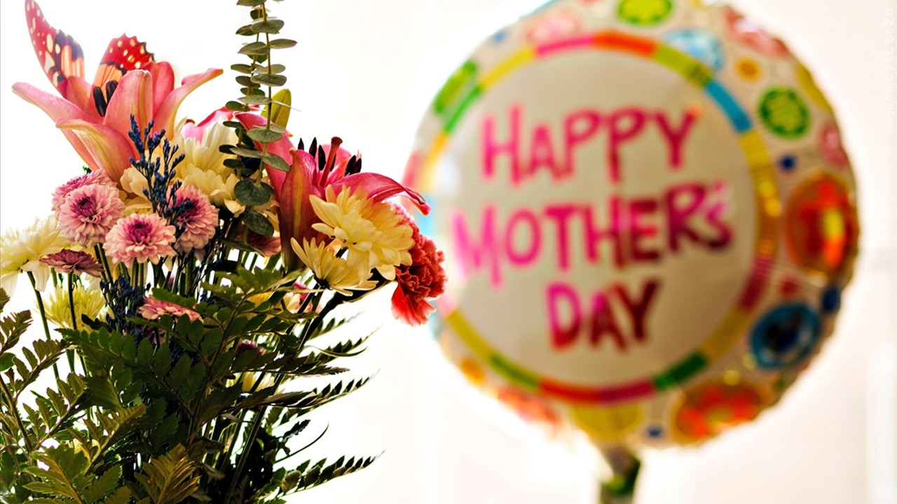 Anna Jarvis, The Creator of Mother's Day, Died Hating The Holiday She  Created