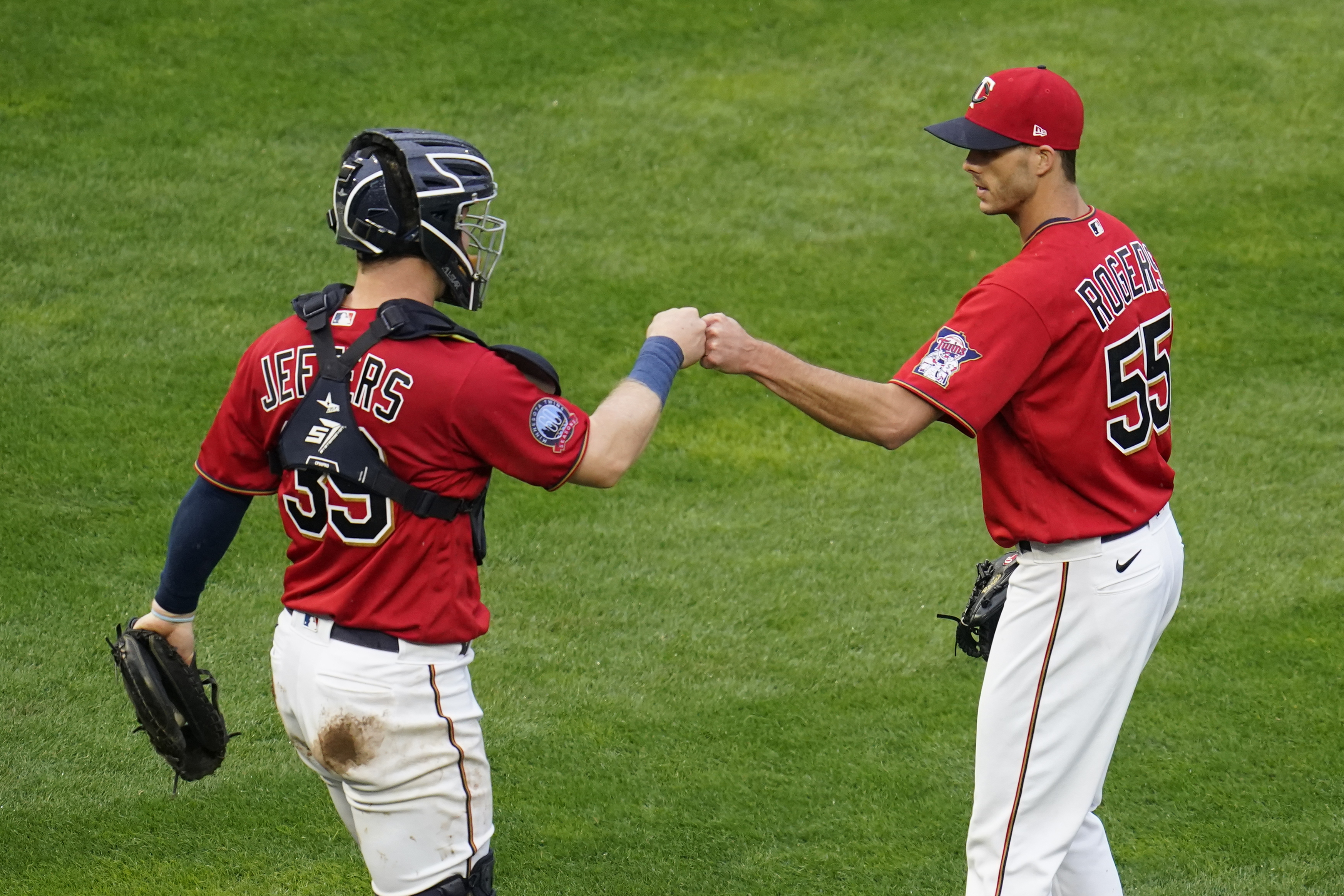 Photo: Minnesota Twins Catcher Ryan Jeffers Throws Ball