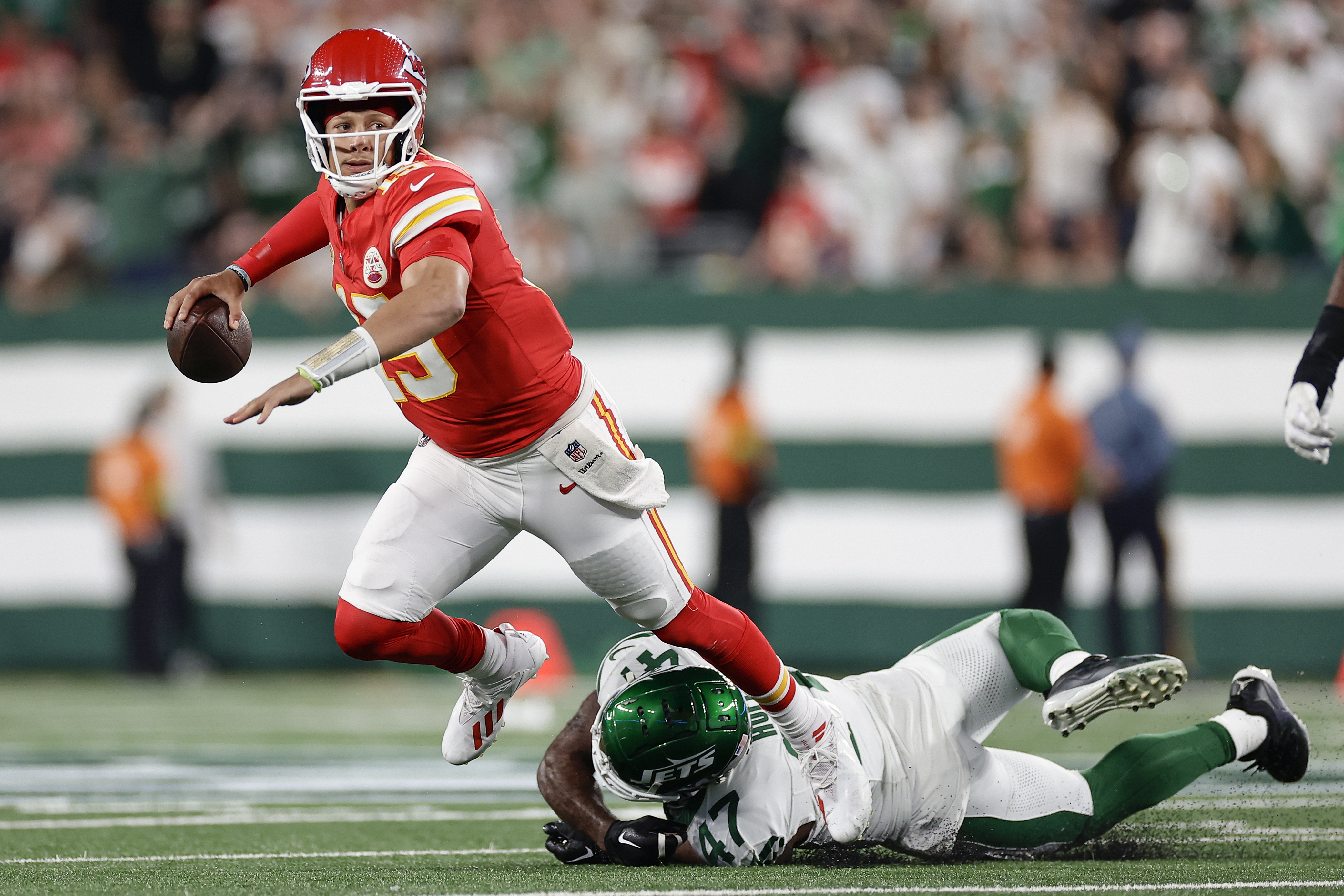 Jets know they must try to at least keep up with Patrick Mahomes