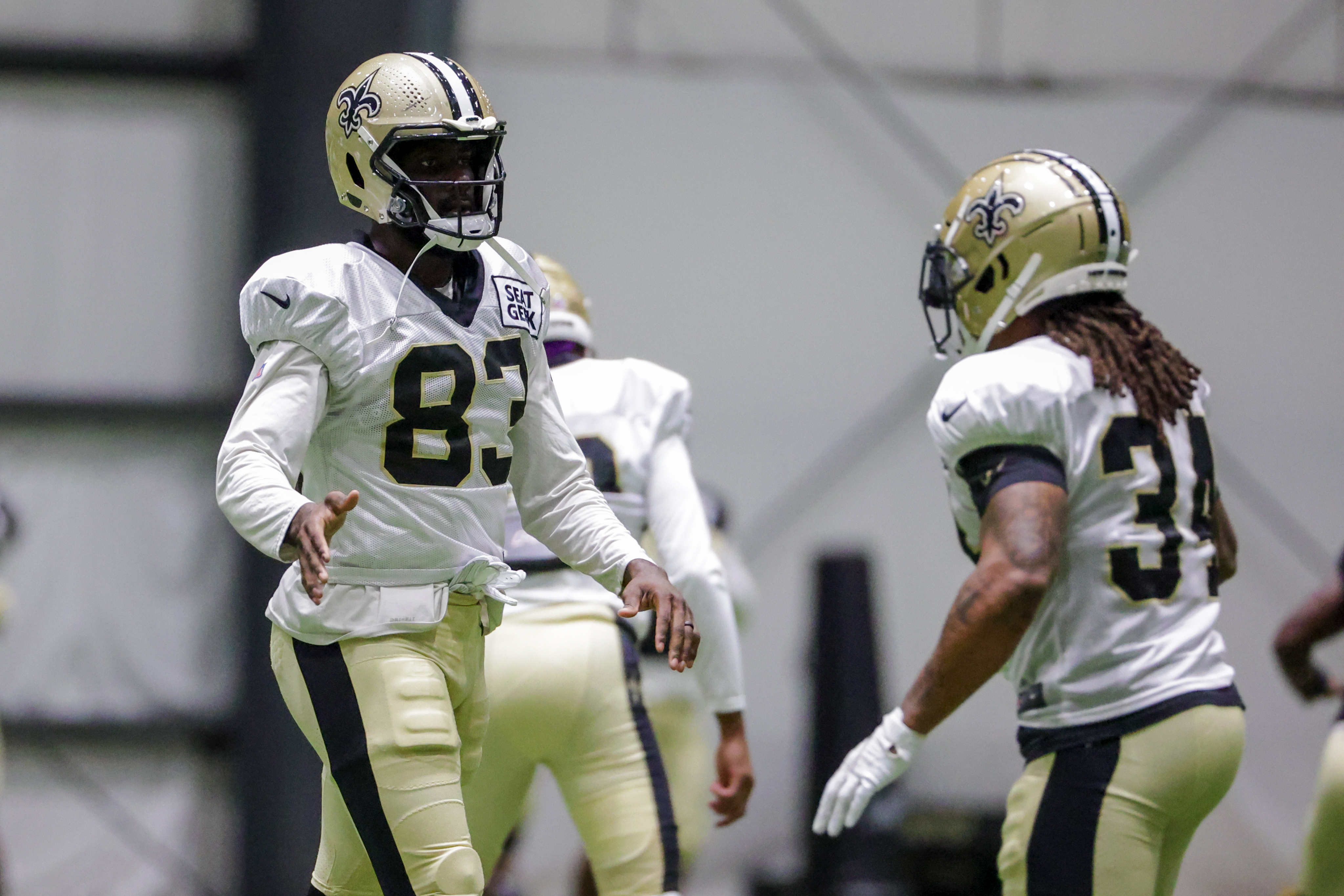 Report: Saints Re-Sign TE Juwan Johnson