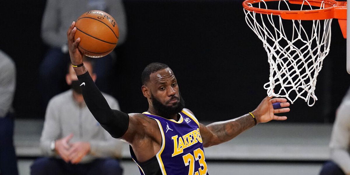 Ohio Bar Owner Refuses To Play Nba Games Until Lebron James Is Expelled From League