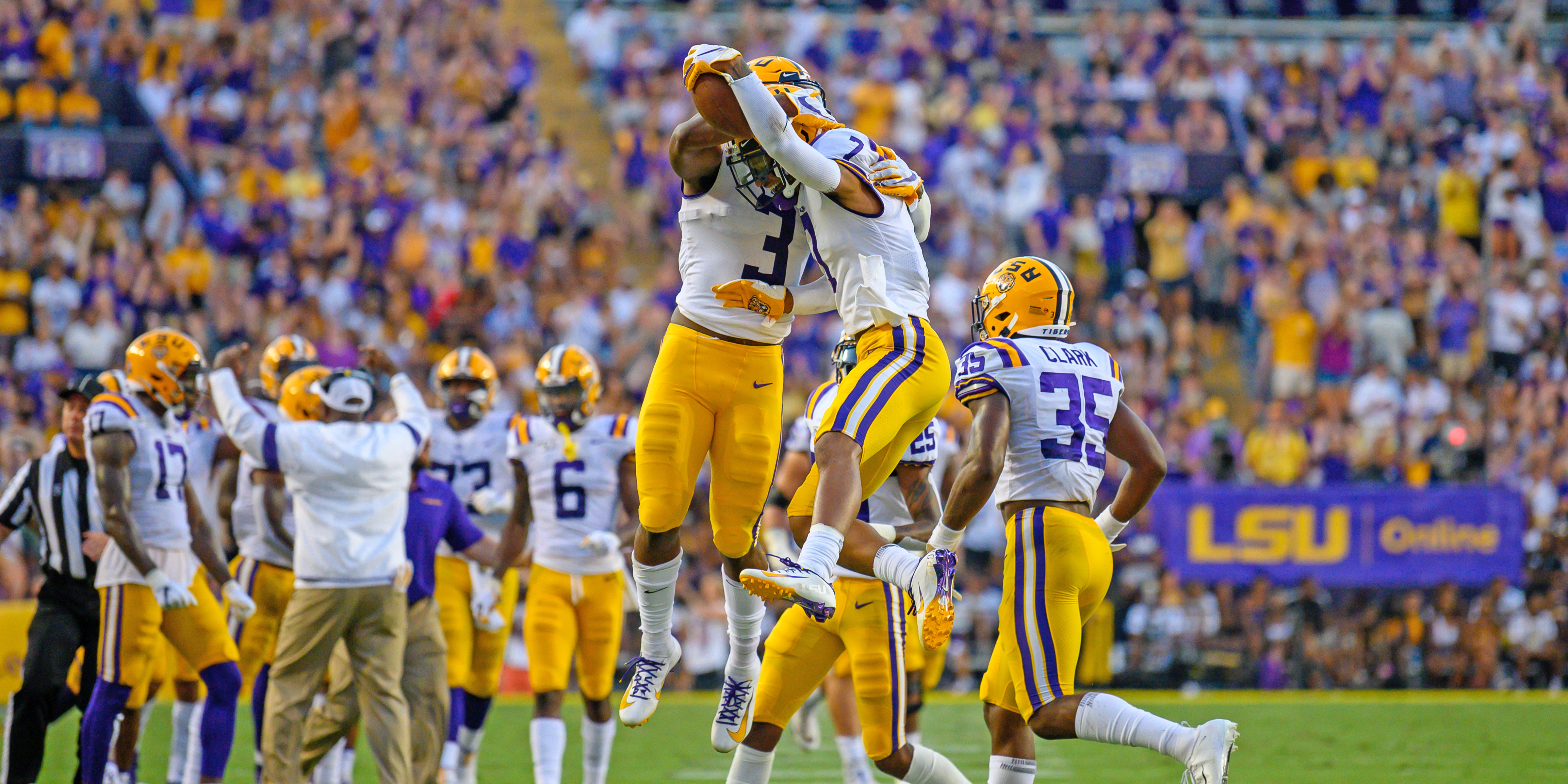 LSU Football Twitter પર: DBU Grant Delpit is the winner of the Jim Thorpe  Award! #GeauxTigers  / Twitter