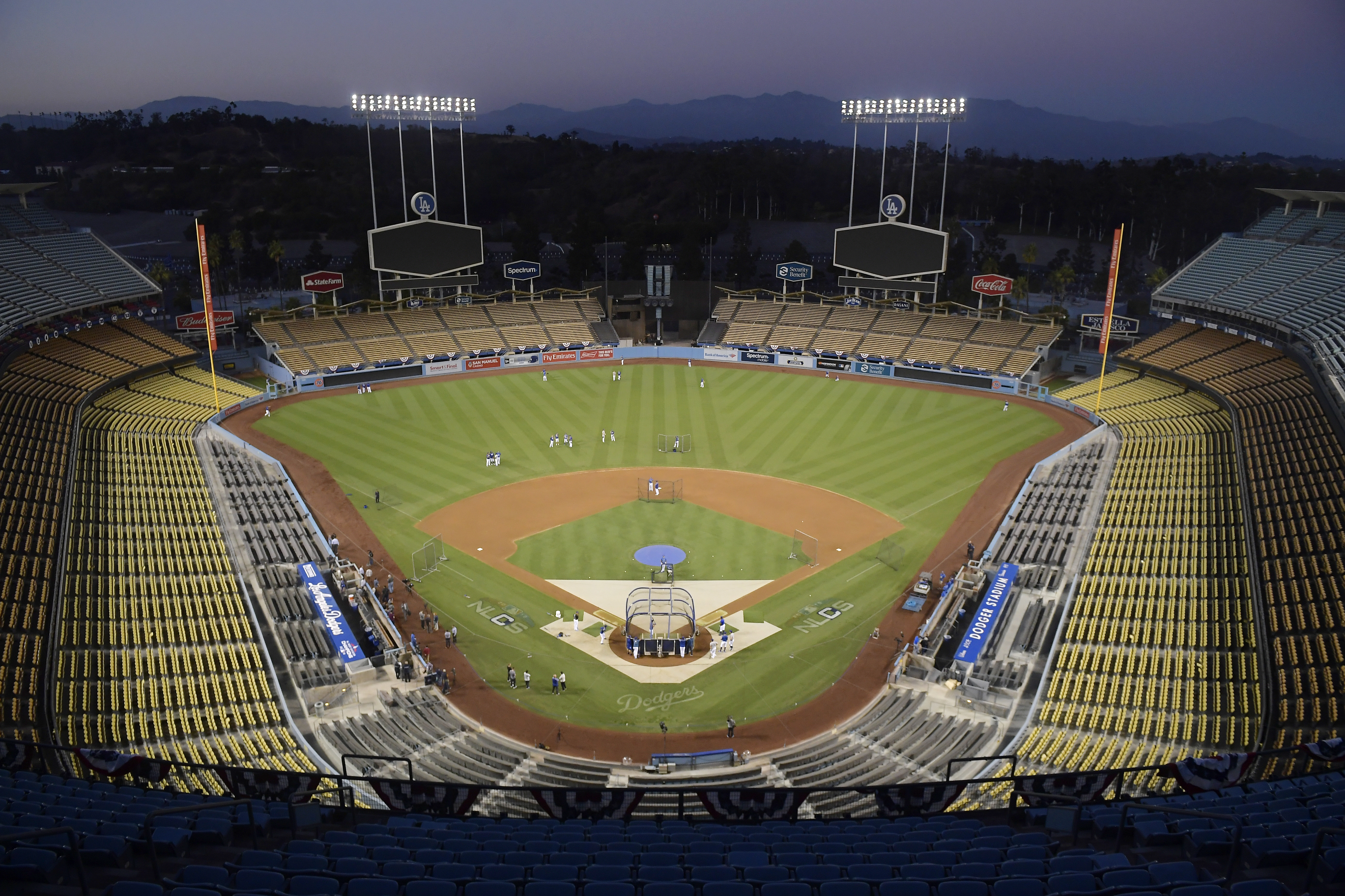 Dodgers Open 60th Year at Dodger Stadium