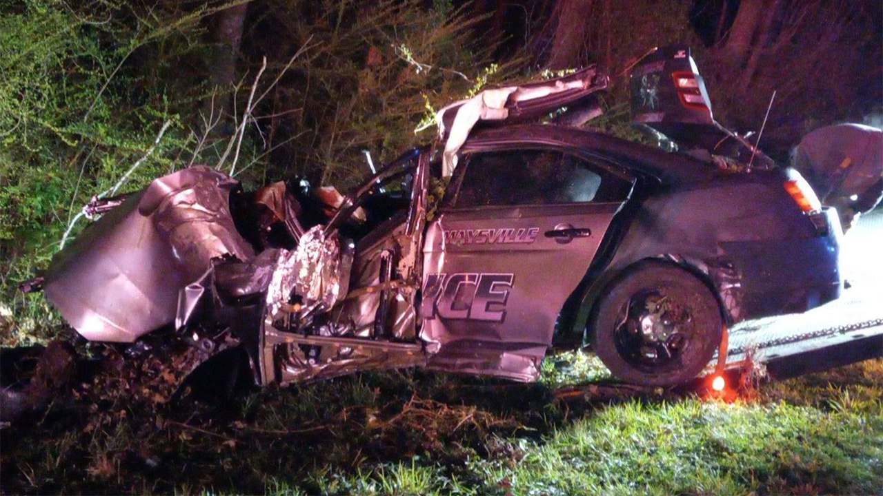 Maysville police officer trapped in wrecked cruiser for over two hours pic
