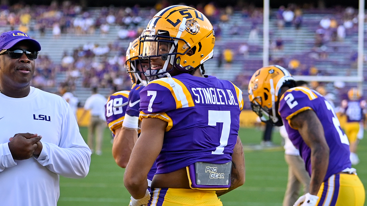 Houston moves quick with No. 3 pick and takes LSU's Stingley