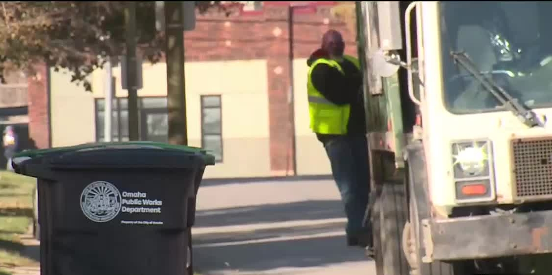 Omahans to start receiving new 96-gallon trash carts Monday, but