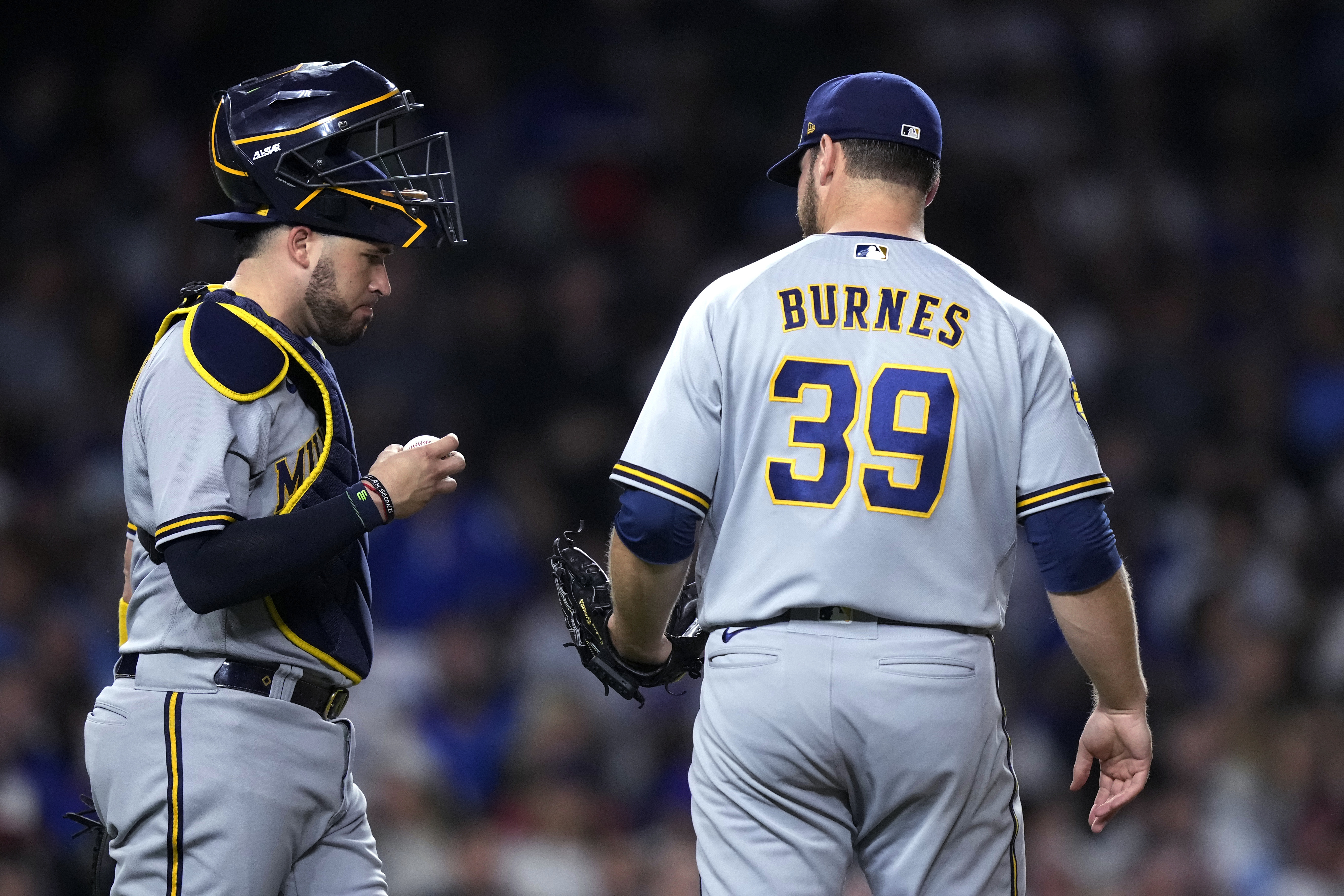 Brewers make big injury decision on former All-Star