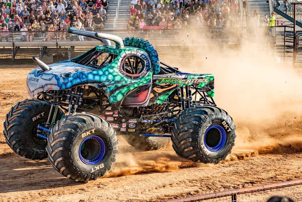 Jurassic Attack Monster Jam Truck