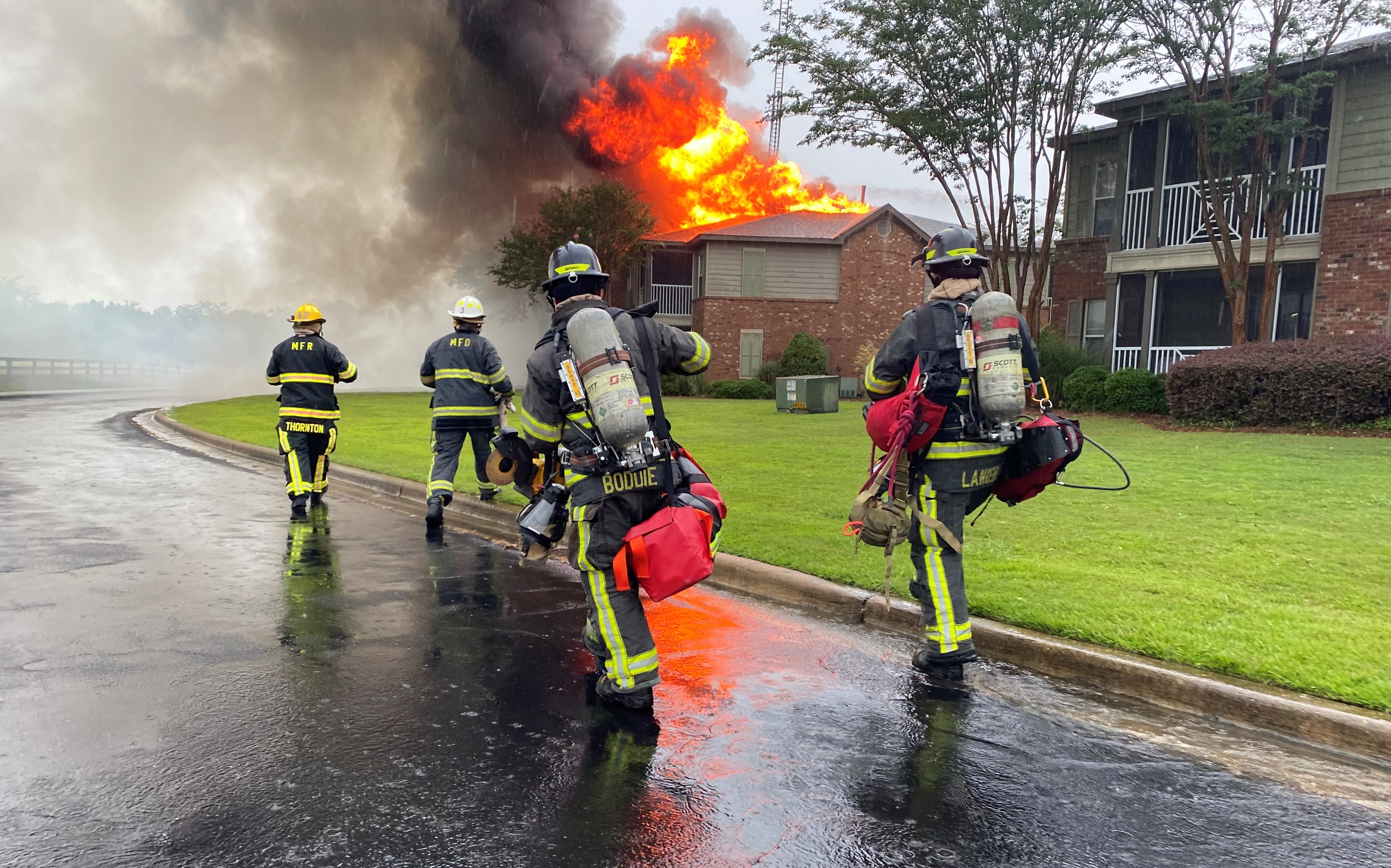Montgomery Apartment Building A Complete Loss After Fire