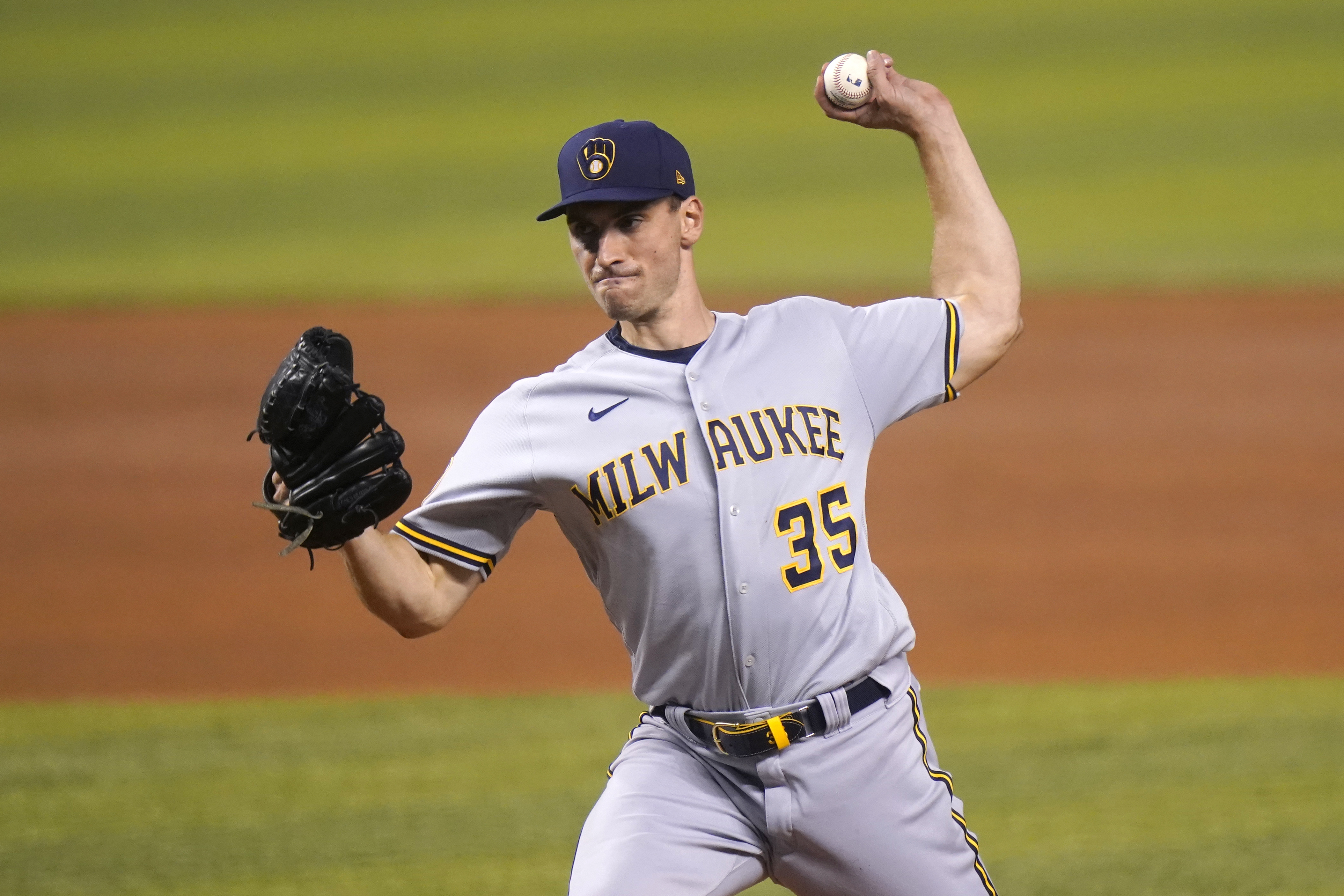 Terrance Gore makes his Atlanta Braves debut in Game 2 of the NLDS against  the Brewers 