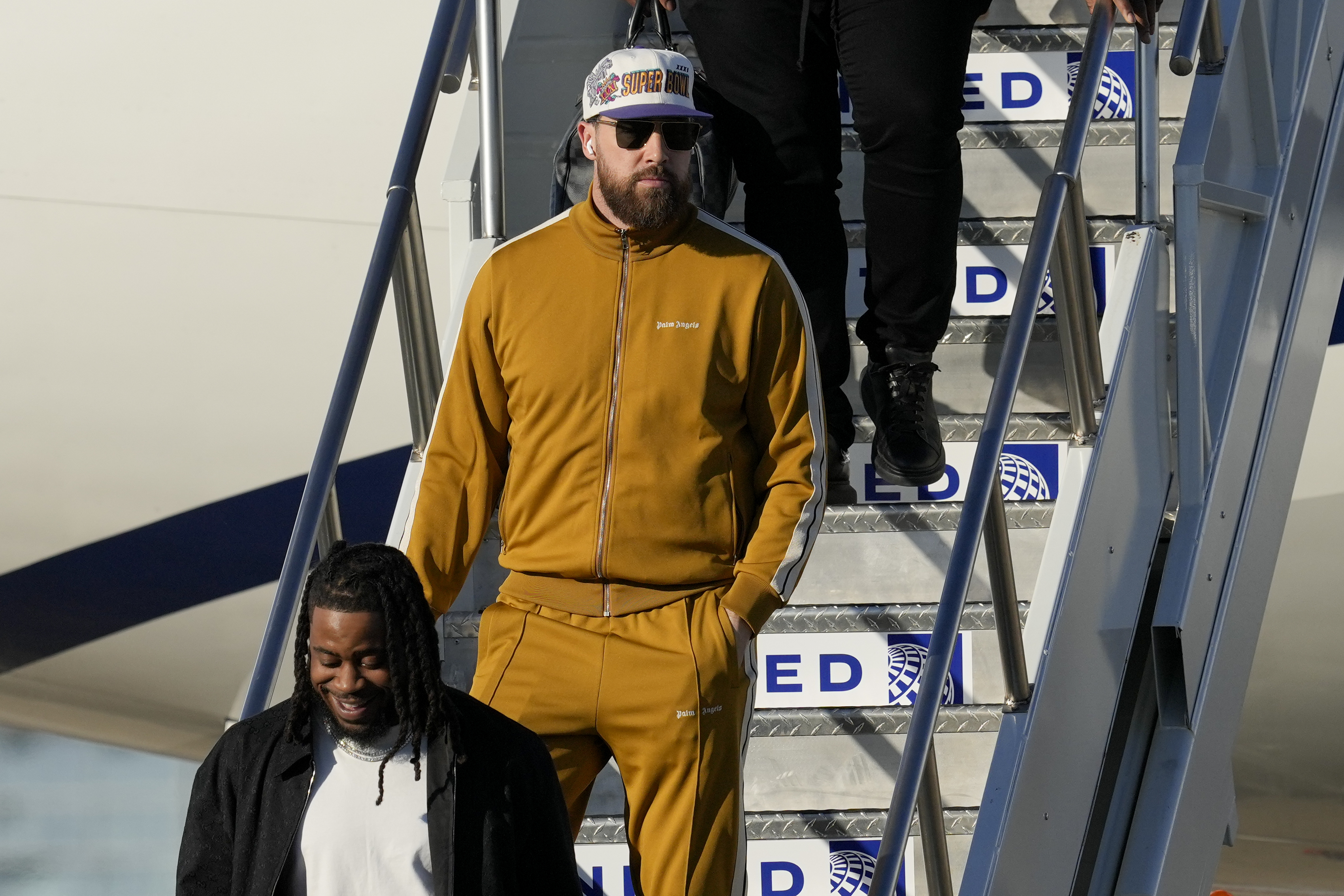 Super Bowl LIX: Travis Kelce wore XXXI hat arriving in NOLA