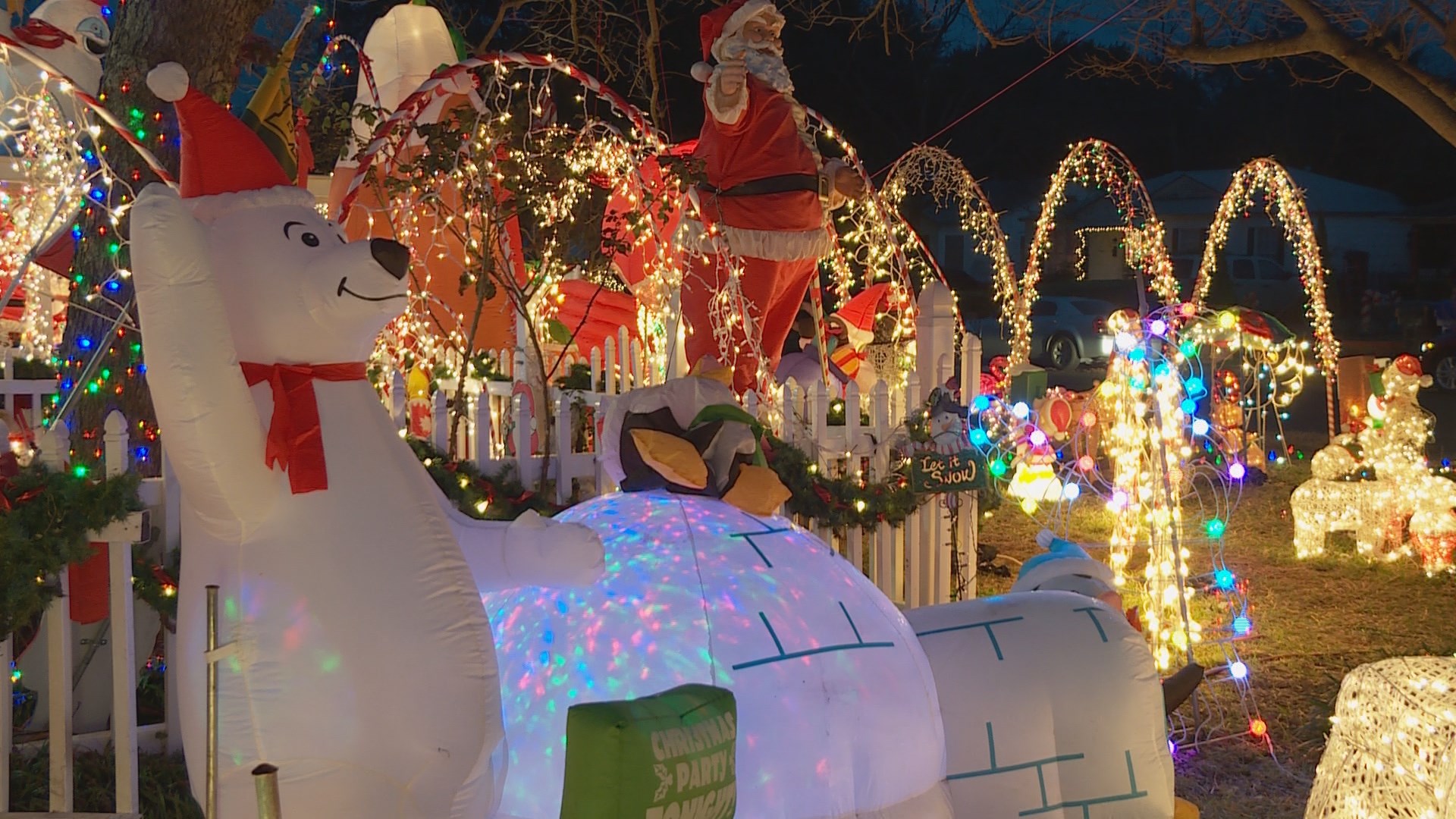 Christmas Lights In Waco Tx 2022 Waco: House Known For Extreme Decorations Dubbed 'Christmas House'