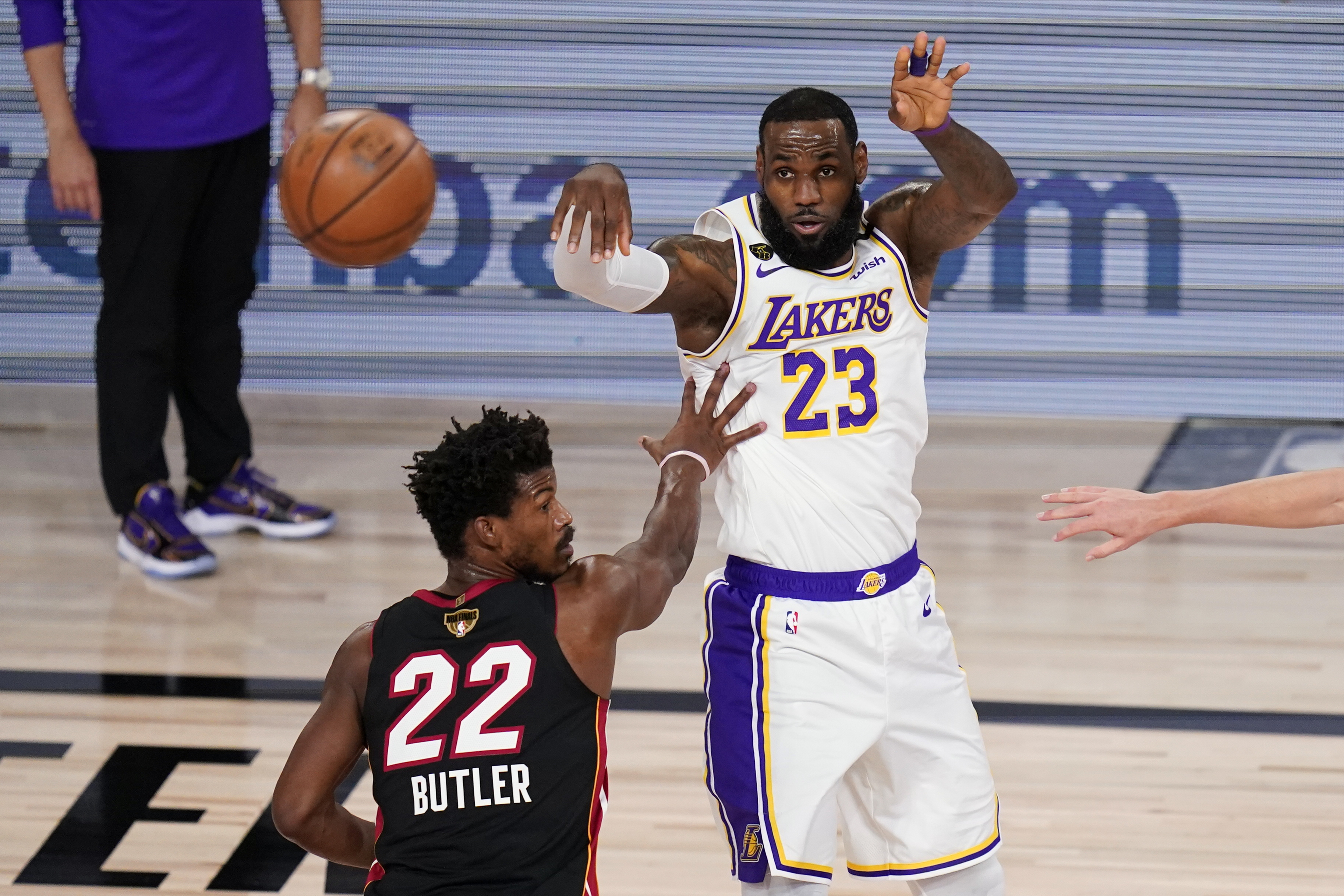 BUBBLE KINGS: Los Angeles Lakers win 2020 NBA Finals; LeBron earns