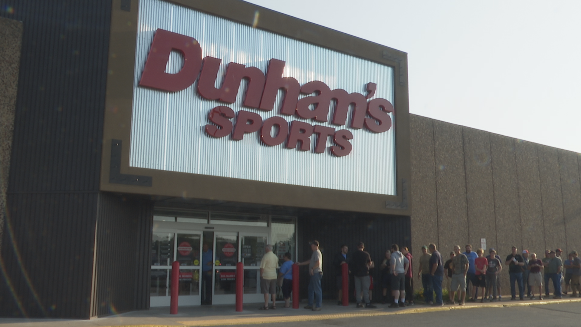 Dunham S Sports Now Open In Marquette Township