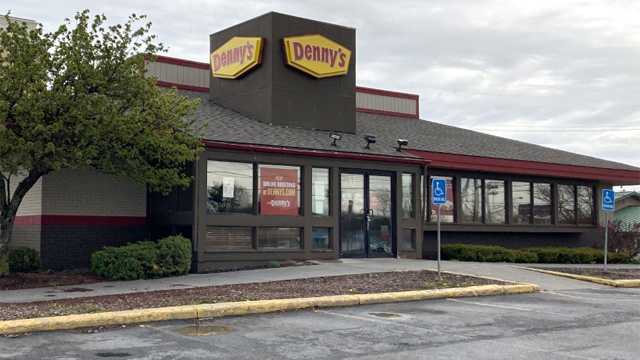 A longtime Central NY Denny's diner closes for good 