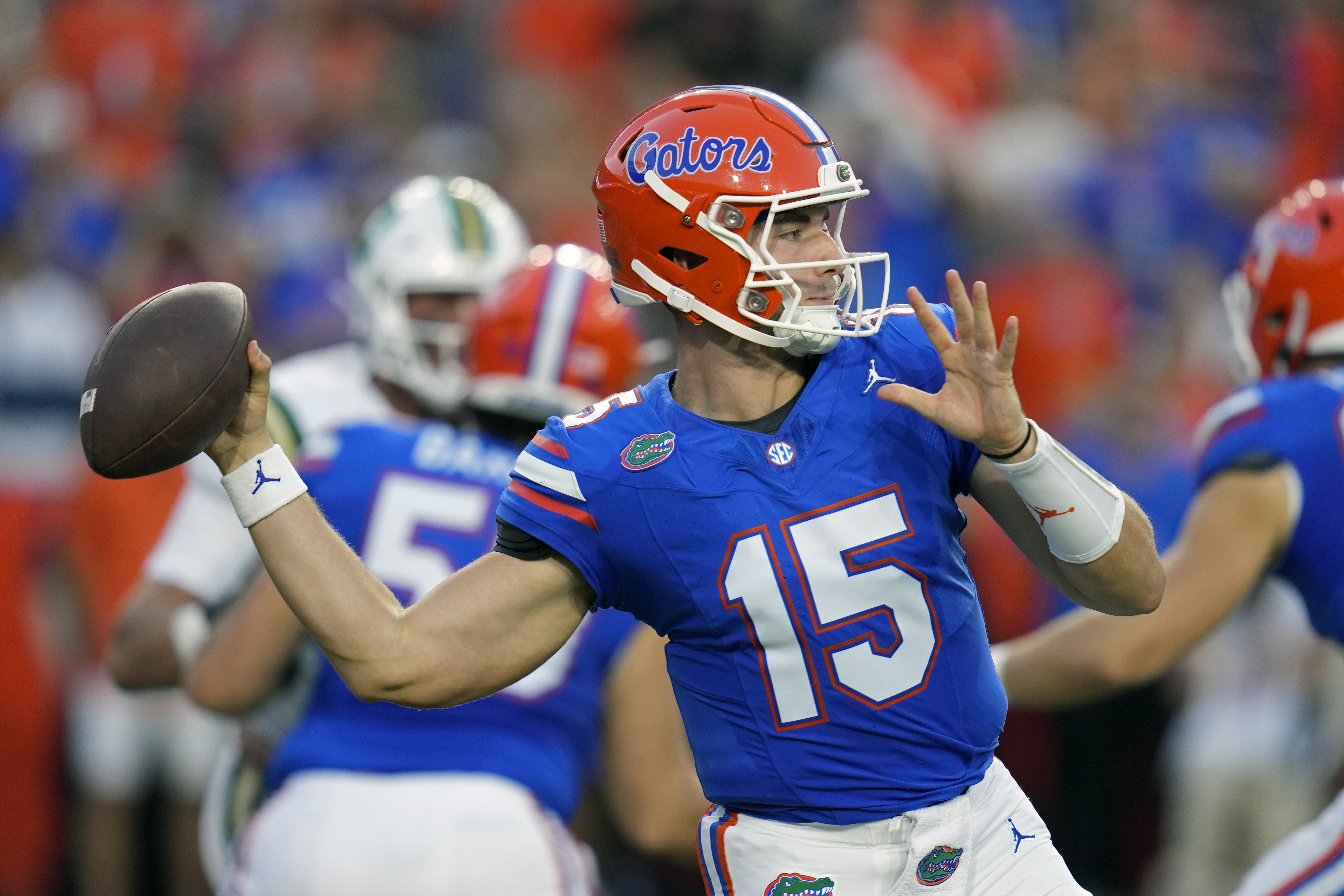 Florida Gators Football - Battle on the road. 