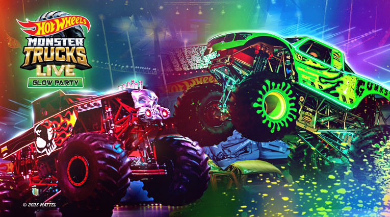 Hot Wheels Monster Trucks LIVE! Glow Party