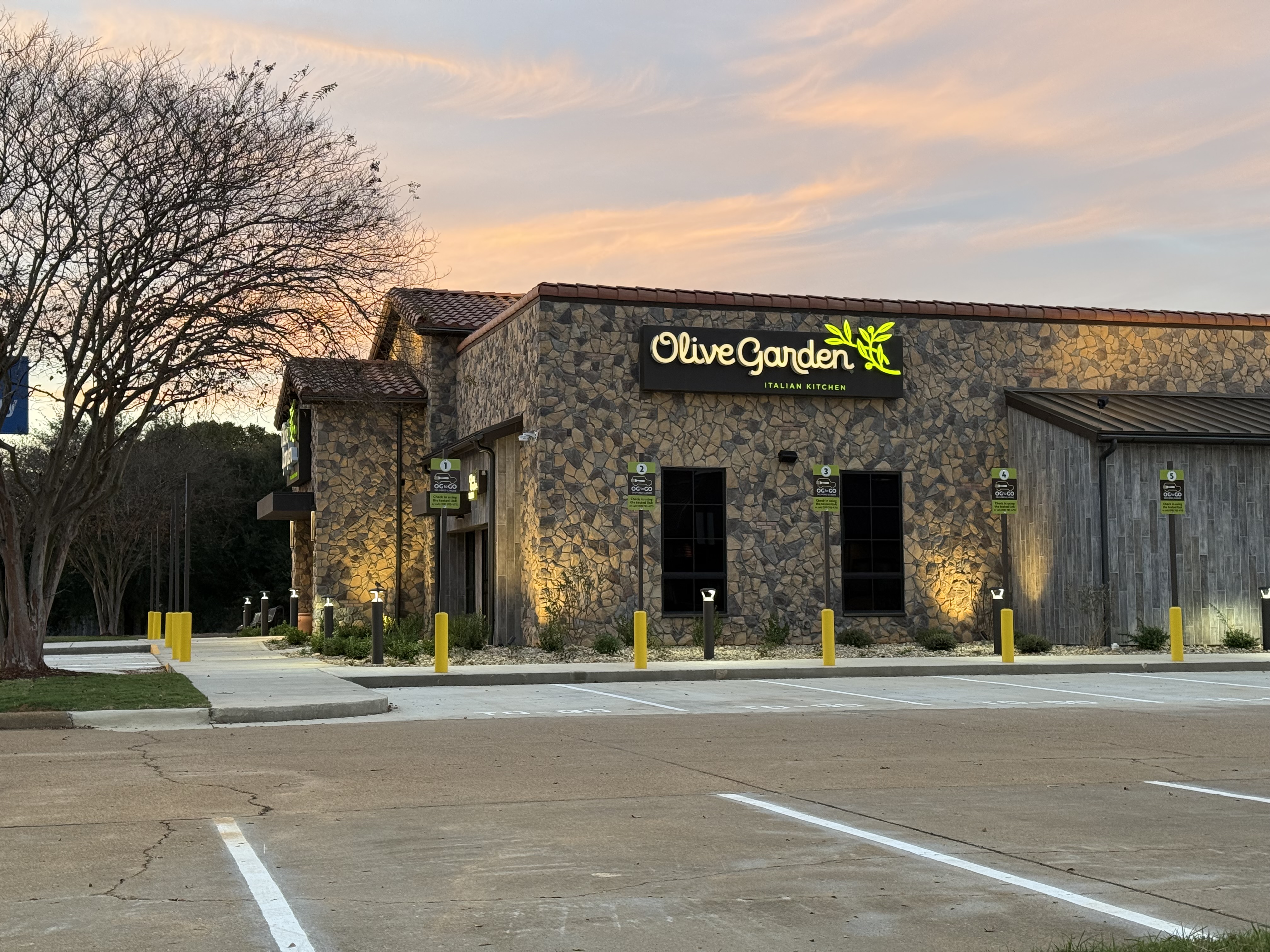 Olive Garden will open January 7 in Alexandria