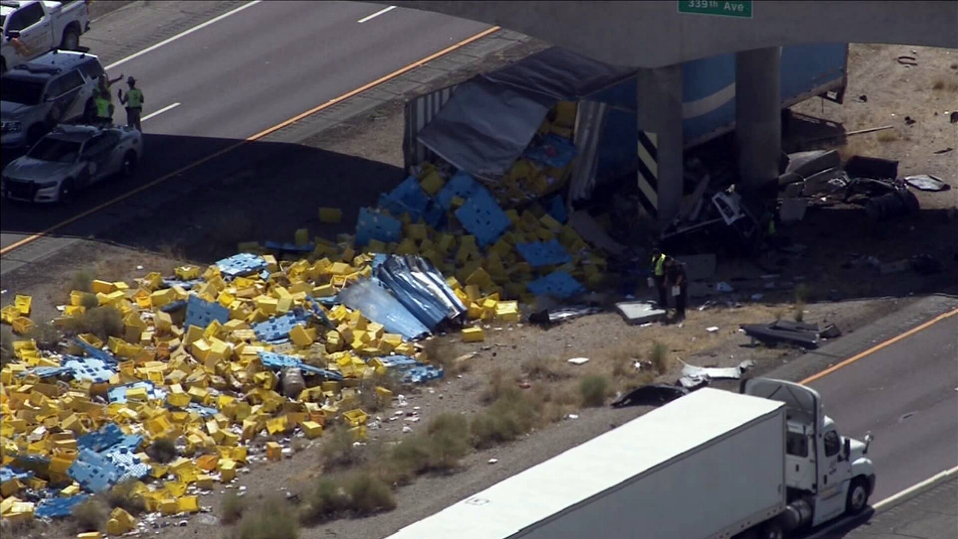 Names released for 2 killed in Amazon semi-truck crash on I-10 near Tonopah