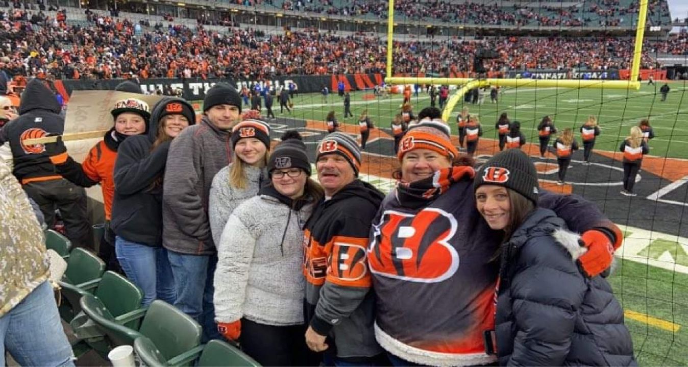 Cincinnati Bengals on X: Show your Who Dey pride! Share your game day pic  or WHO DEY cheer vid and win tickets! More:    / X