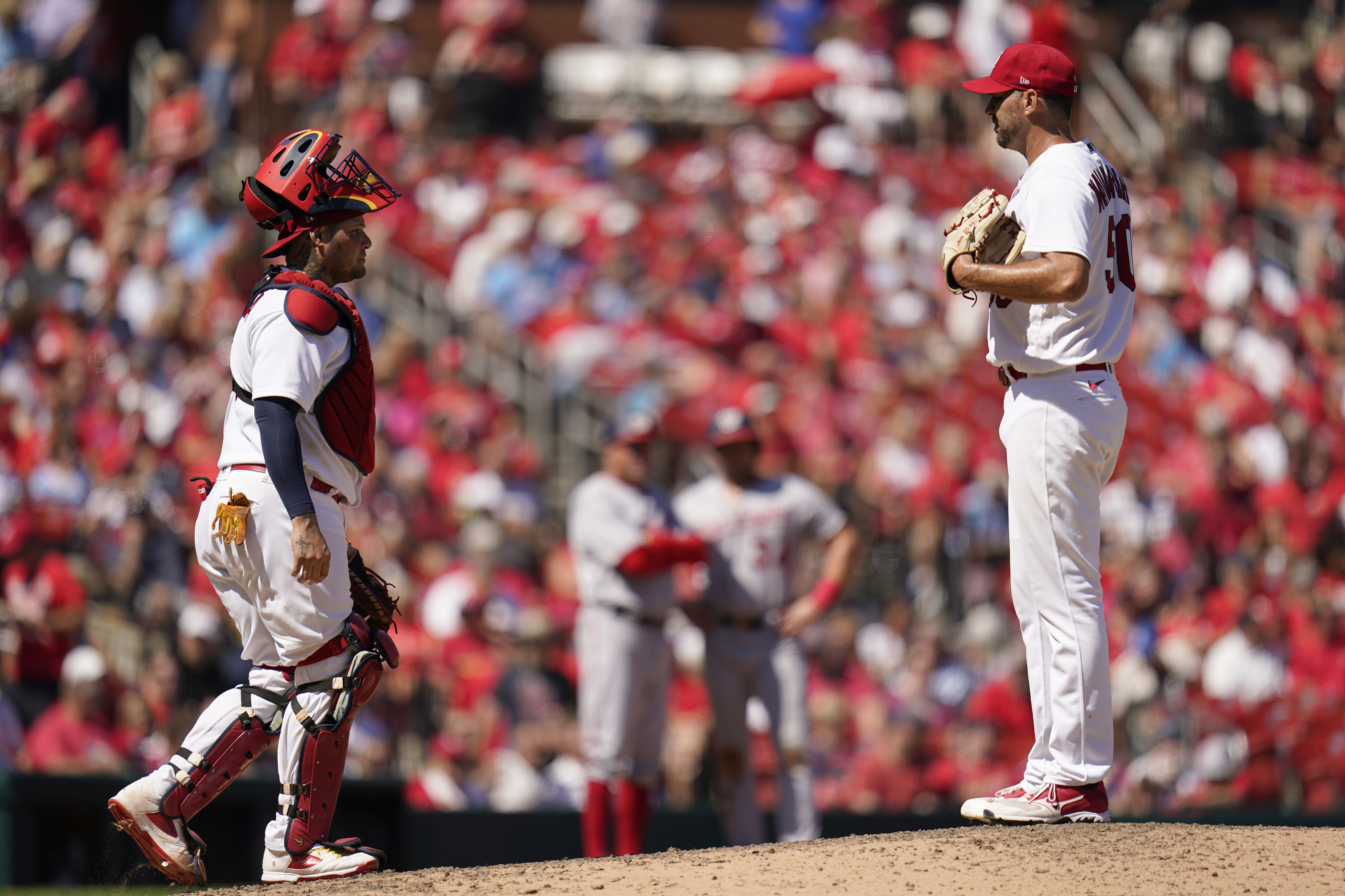 Wainwright talks about going for MLB battery record with Molina