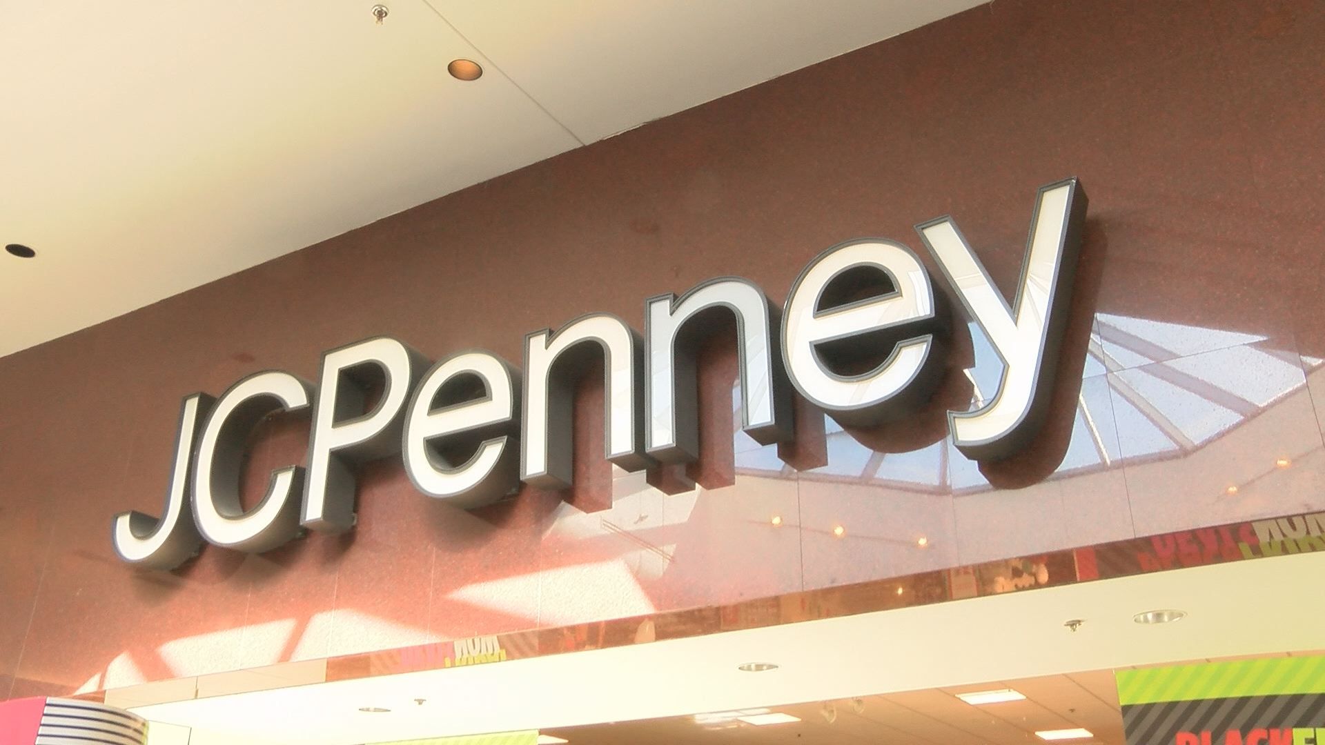 Sephora Cuts Jobs, Including Some in JCPenney Partnership