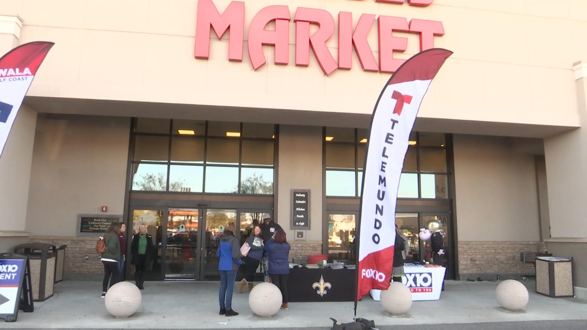 Photos: Saints, Rouses Markets host 2023 food drive in Metairie, LA