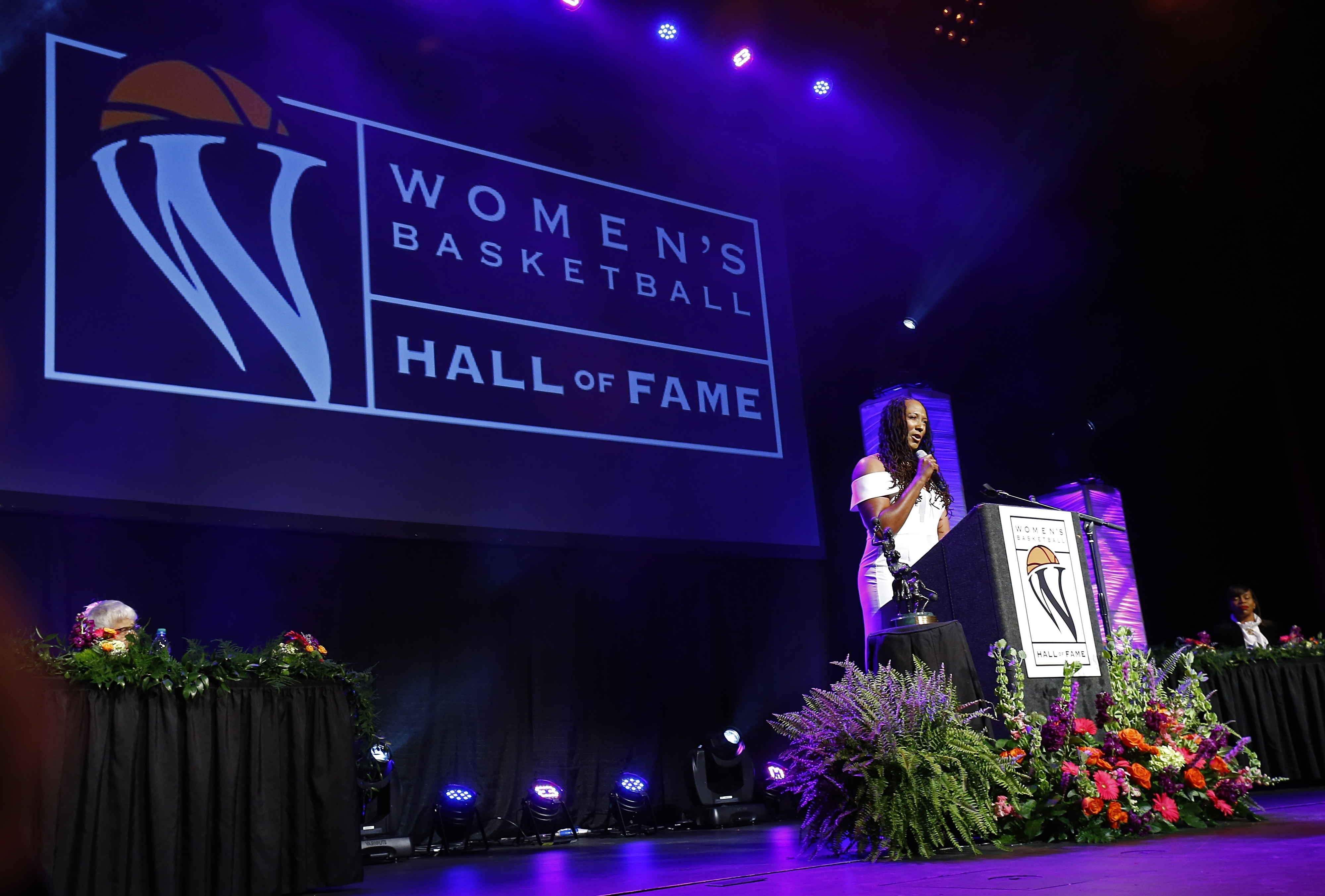 Basketball Hall of Fame inducts 2023 class in ceremony – NBC Connecticut