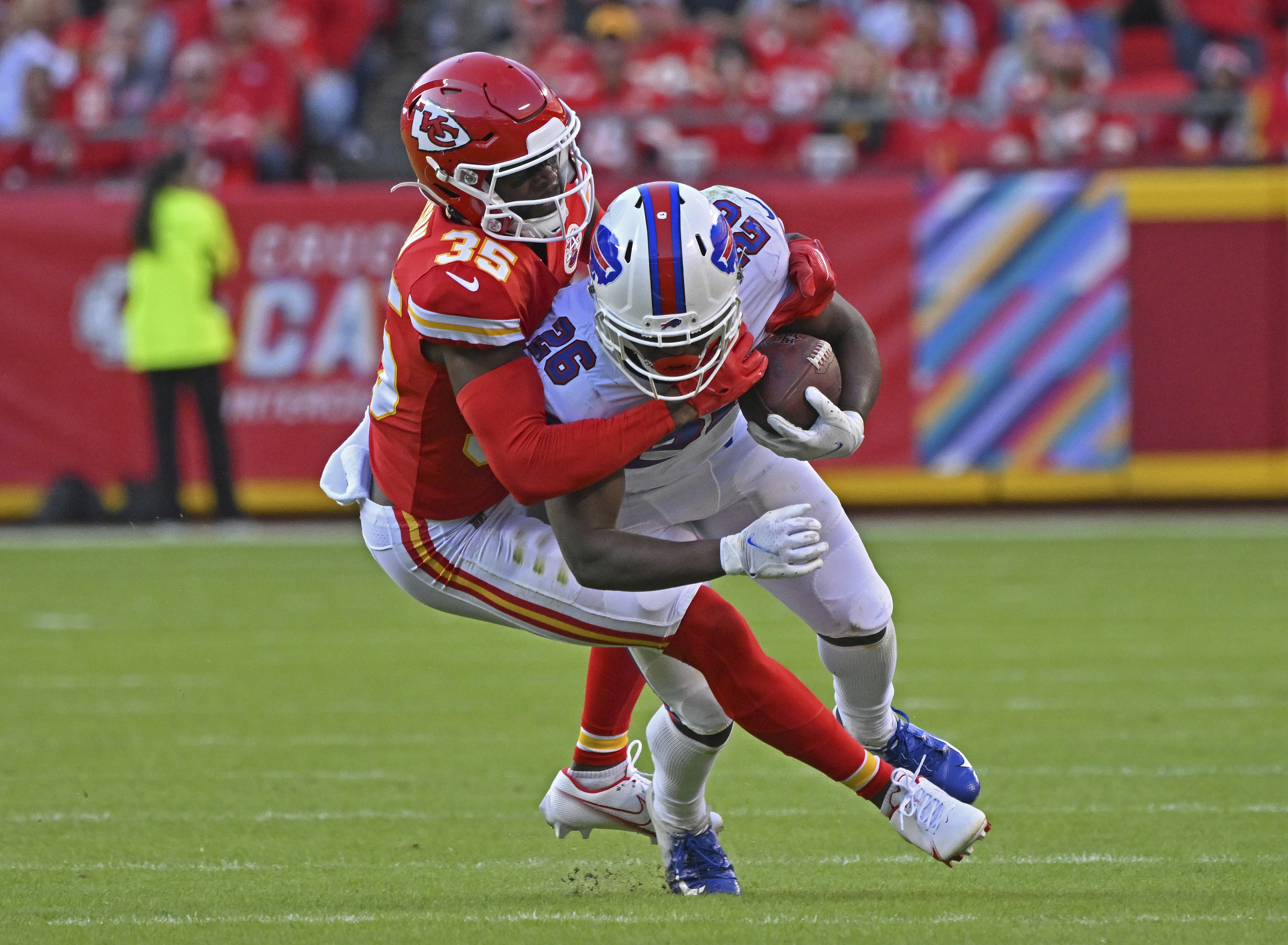 Bills Rally to Beat Chiefs 24-20 in Playoff Rematch