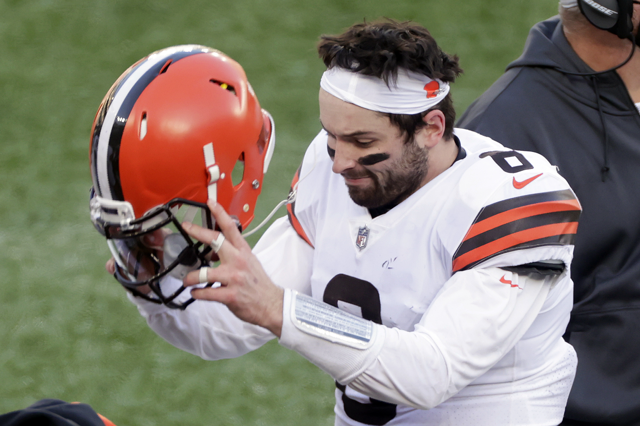 Dad tells his sons Baker Mayfield was traded to Steelers as part of April  Fools' Day prank (video)