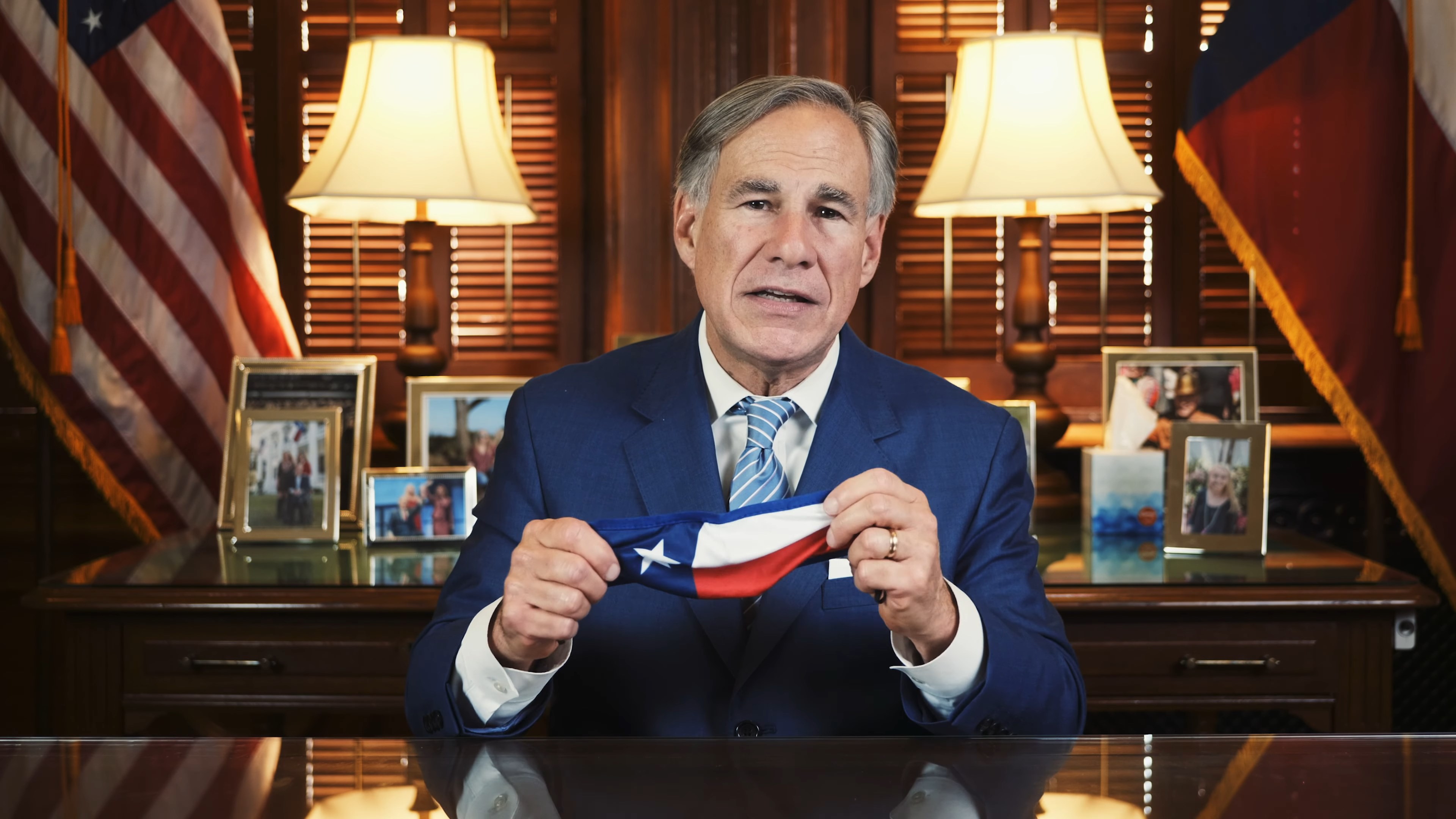 Texas will extend time that schools will be allowed to stay online-only