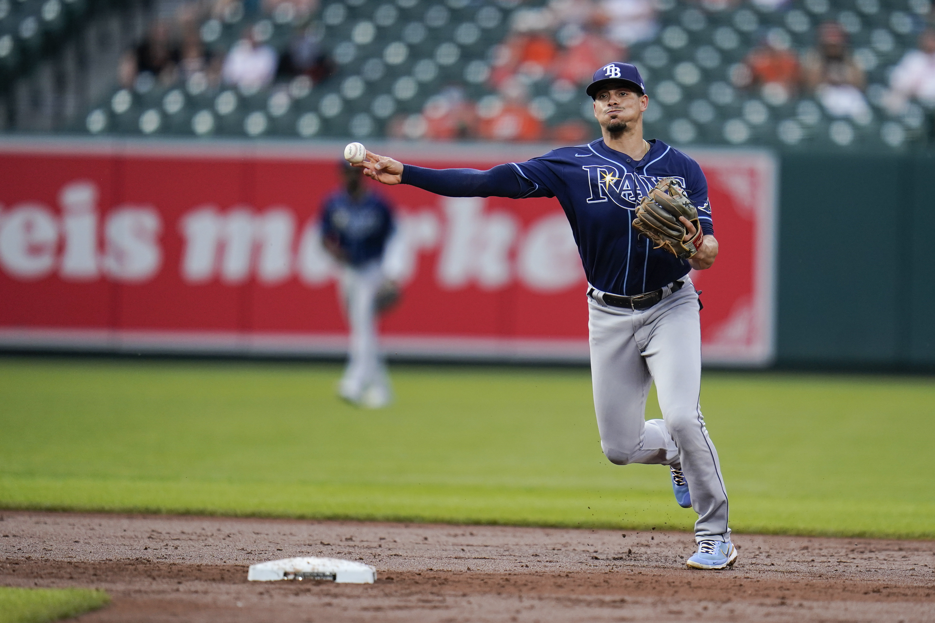 Willy Adames traded from Rays to Brewers