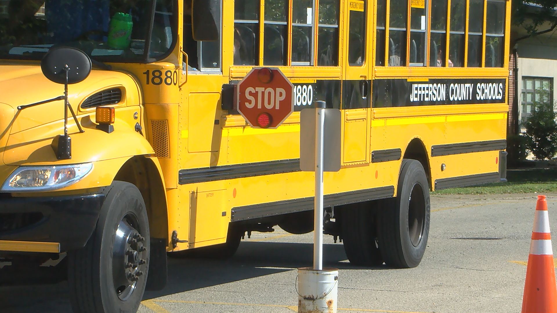 Principal pleased with morning bus runs as JCPS returns to school