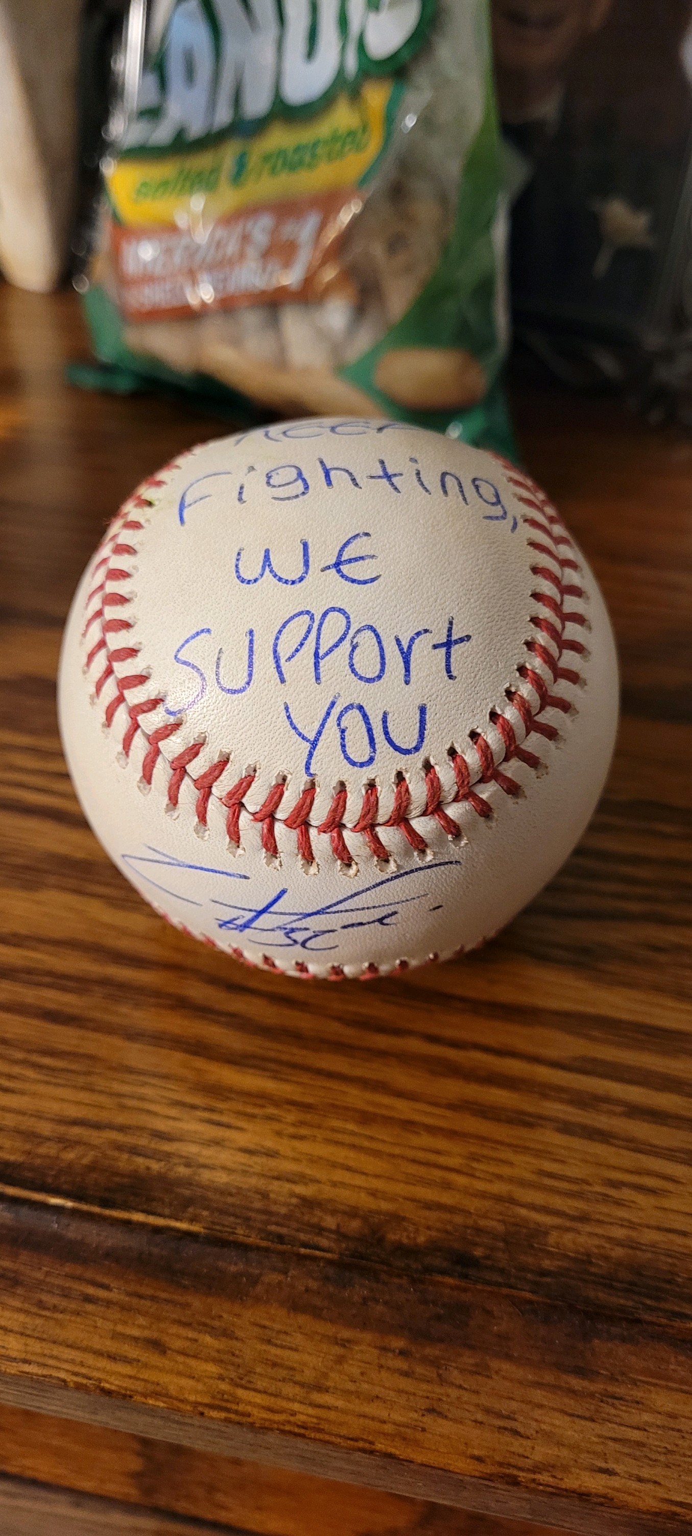 Indians: Franmil Reyes surprised a cancer patient with baseball, HR