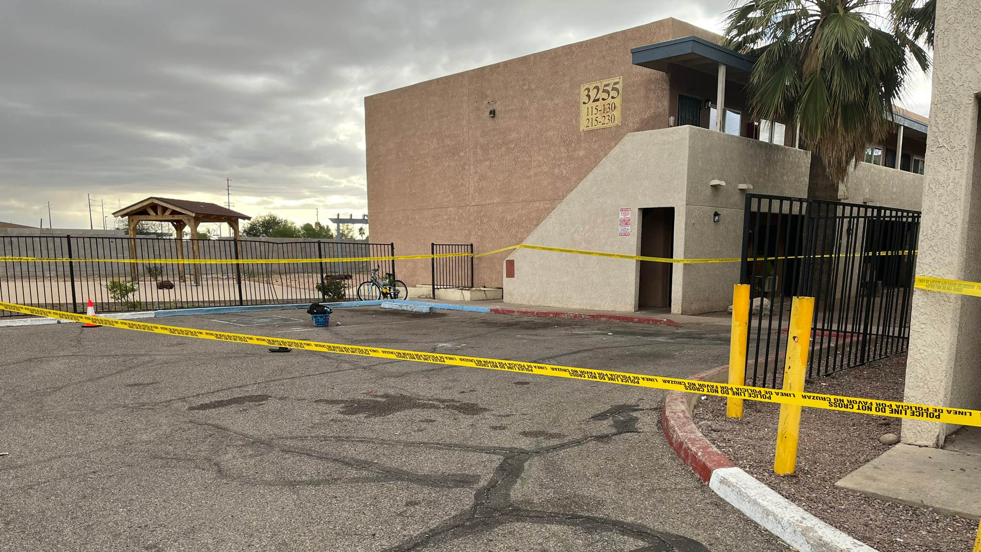 Man found shot at apartment complex on Tucson's east side