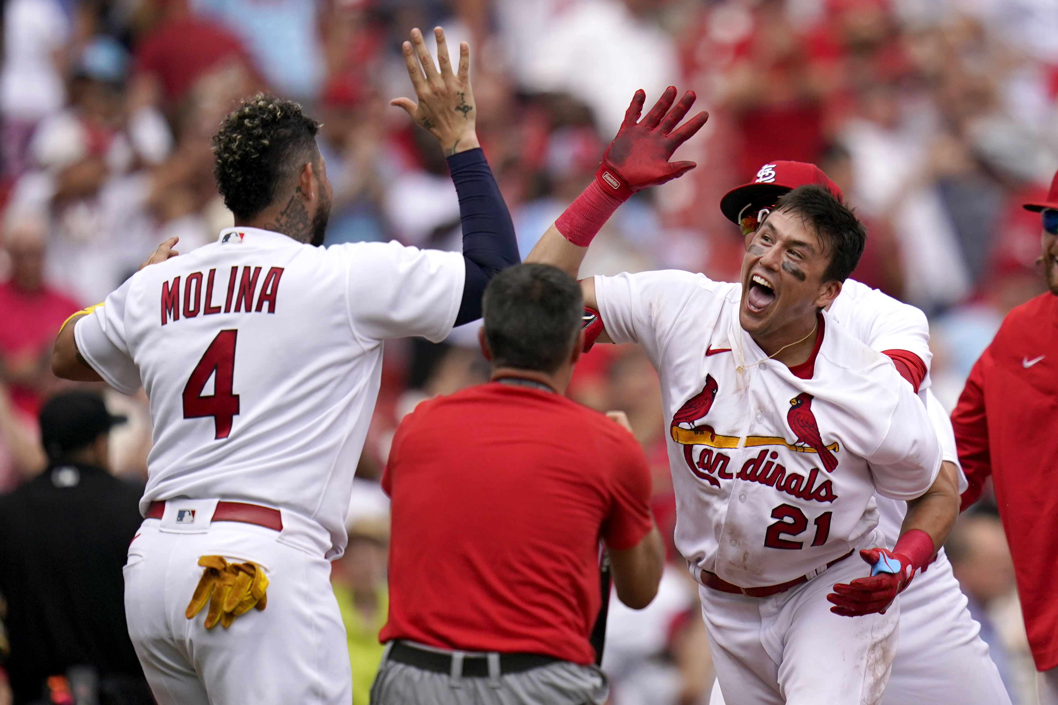 Nootbaar's game-ending single lifts Cardinals over Cubs
