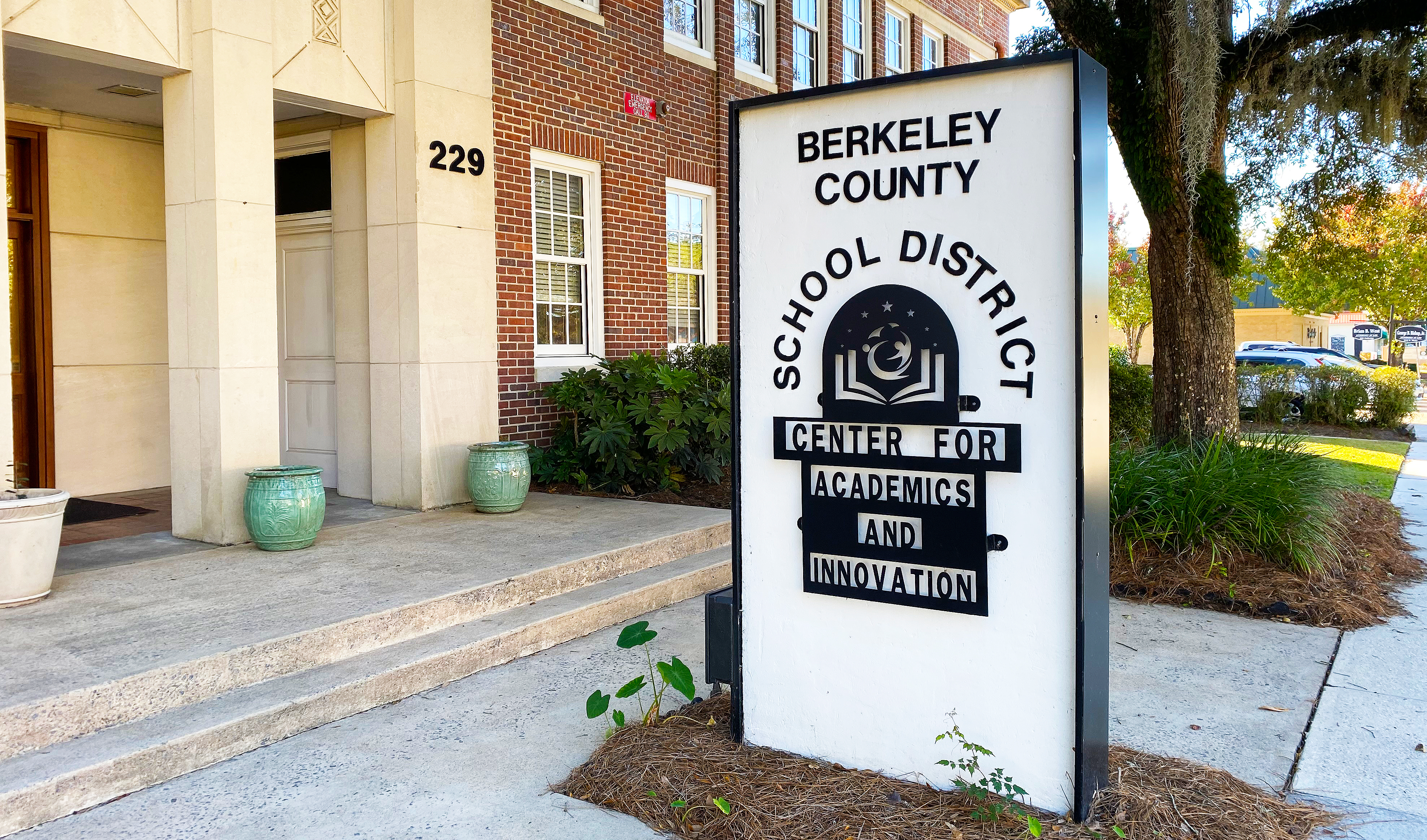 Berkeley Co. school board set to discuss proposed attendance line, grade  configuration changes