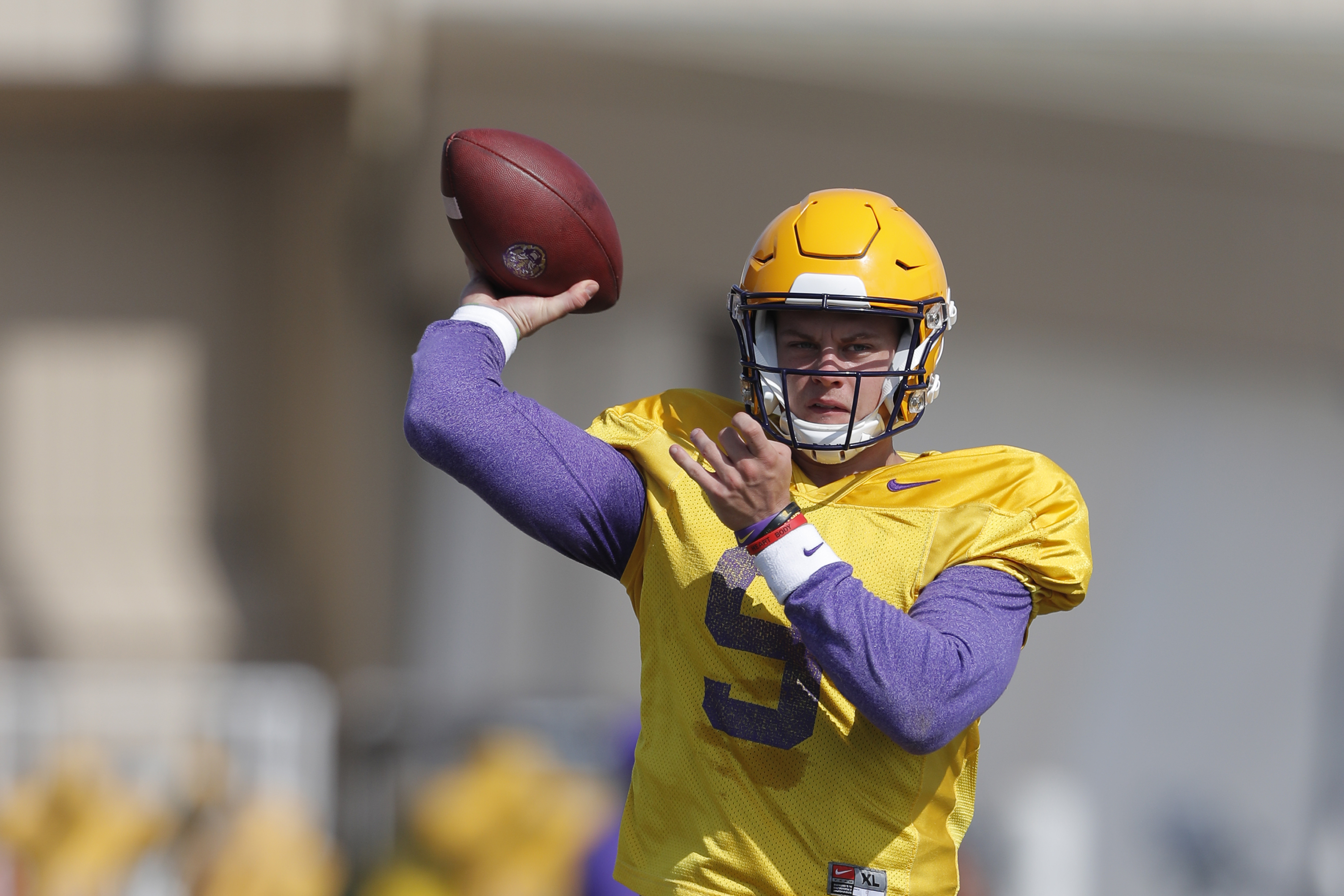 LSU's Burrow named to O'Brien Watch List – Crescent City Sports