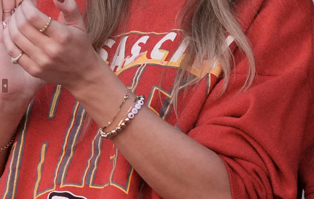 Taylor Swift's Chiefs bracelet designed by Missouri company