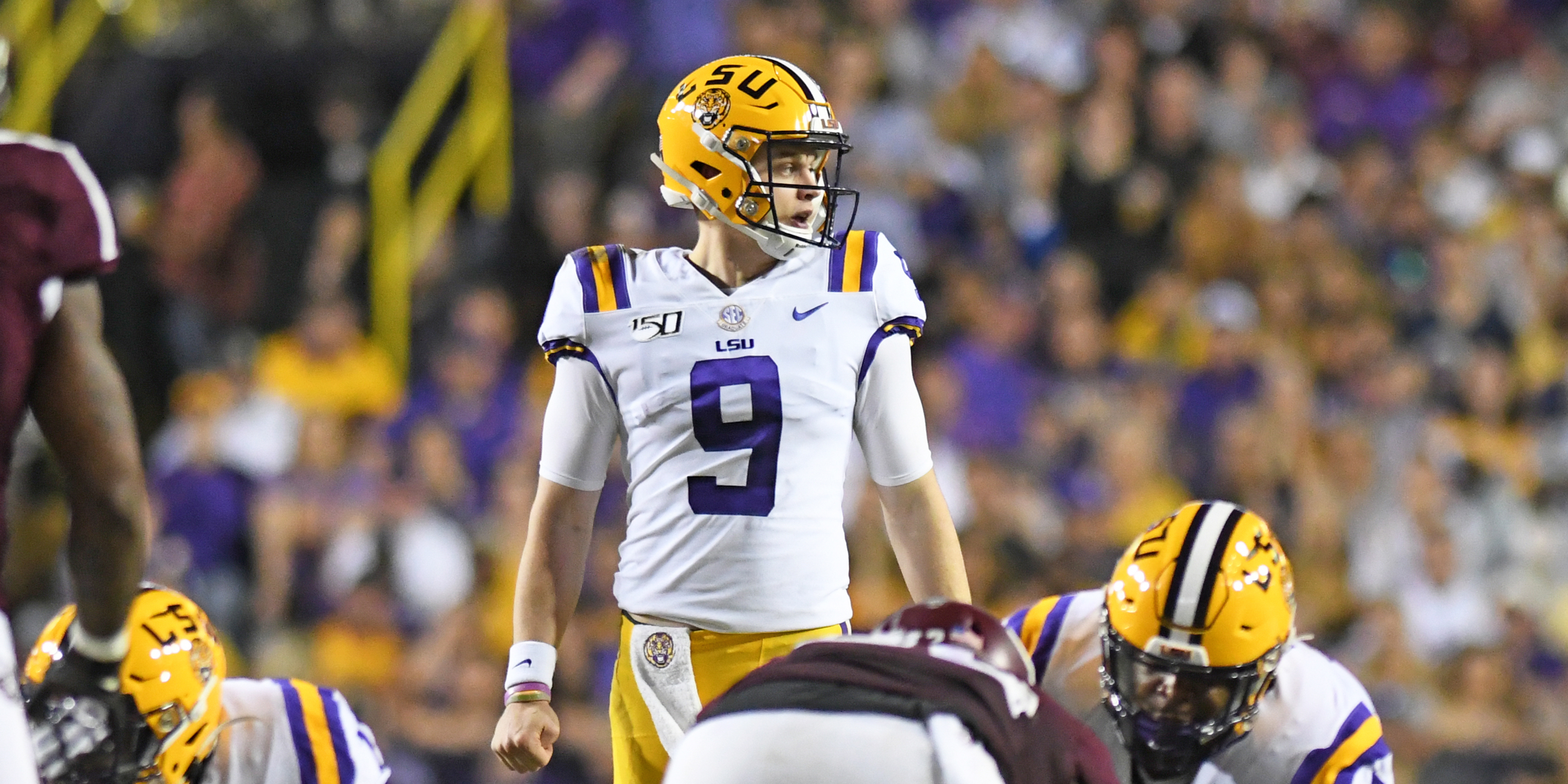 How did Joe Burrow become the favorite for the Heisman Trophy