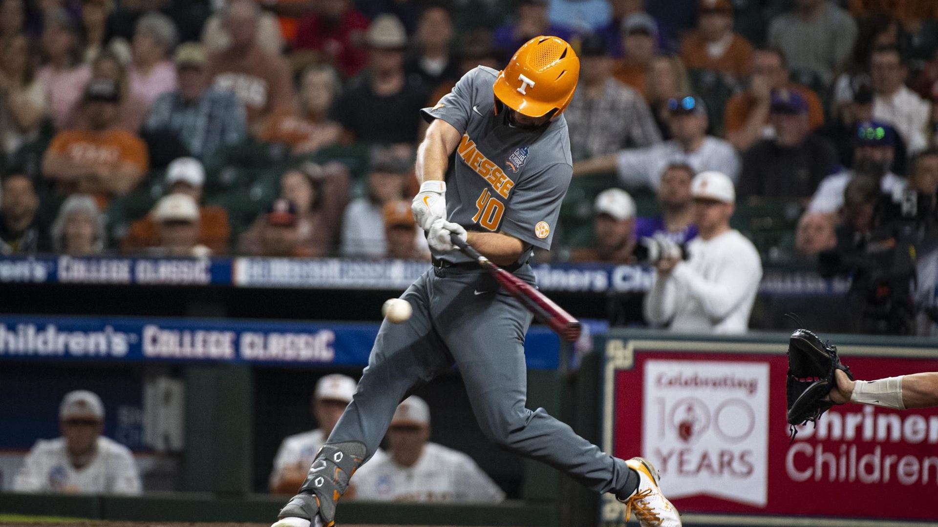 Tennessee's Luc Lipcius hits 40th career home run, most in Vol