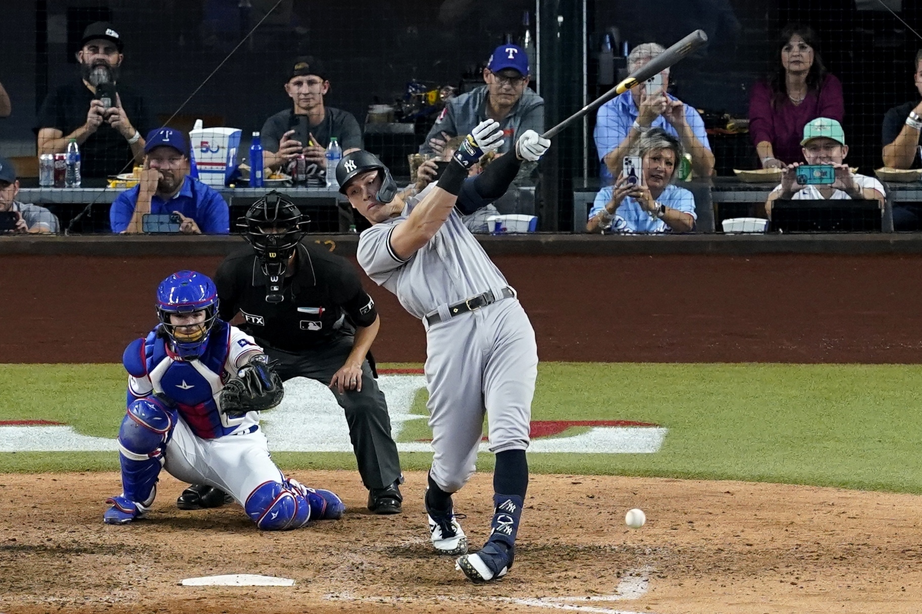 Oswaldo Cabrera's two-run homer, 10/15/2022