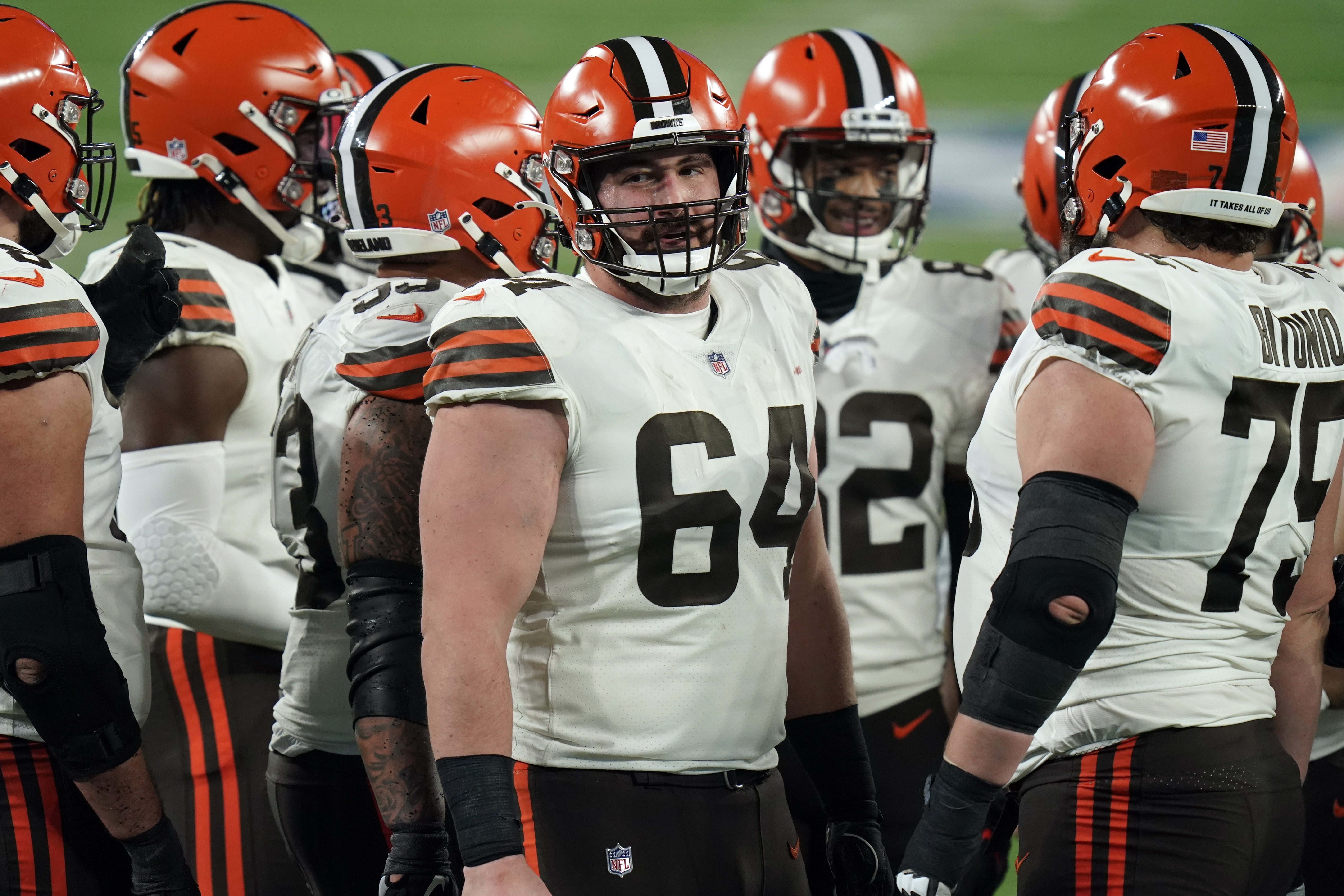 Updated) Cleveland Browns Release Center JC Tretter