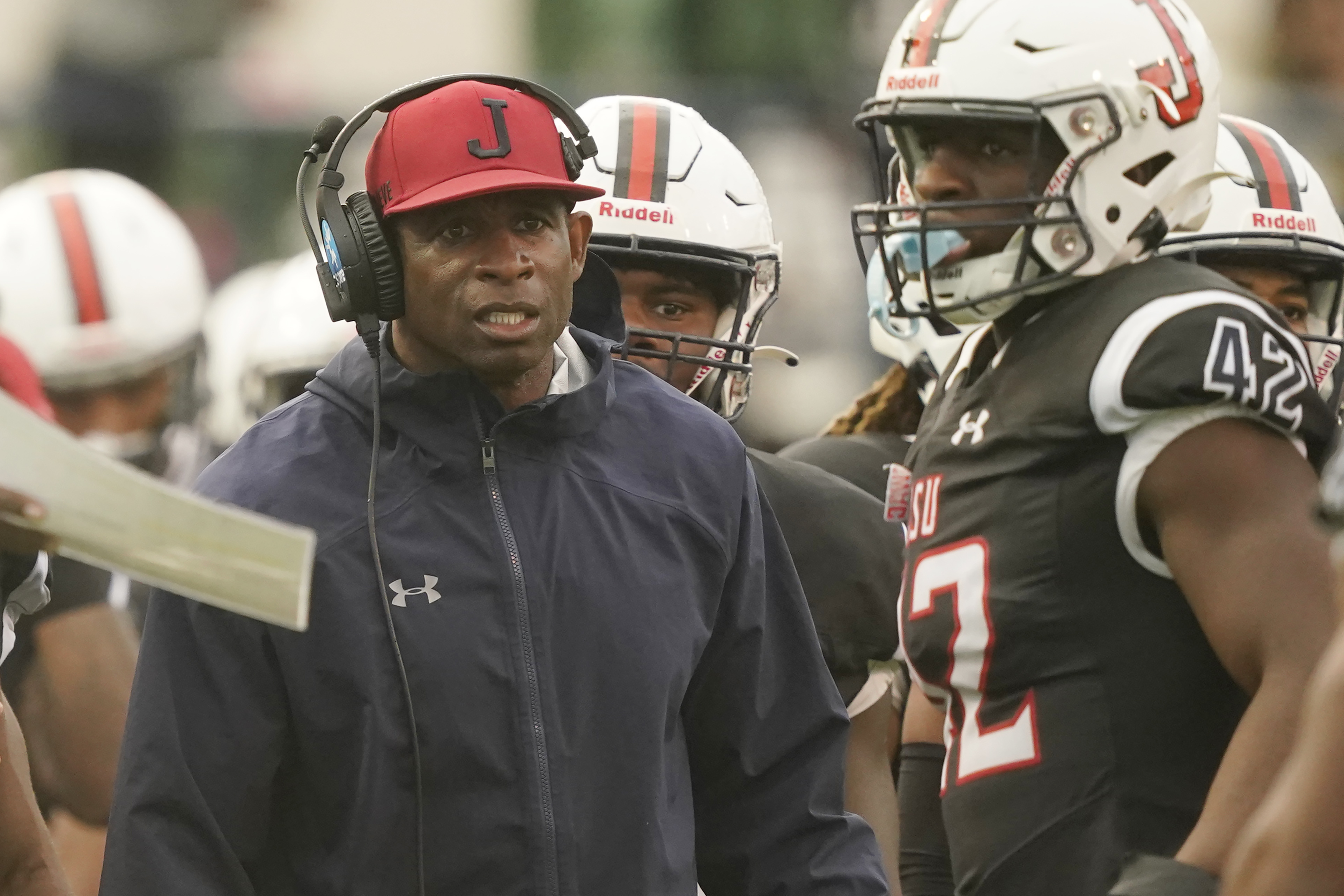 Deion Sanders makes most of rival coach's comments about him
