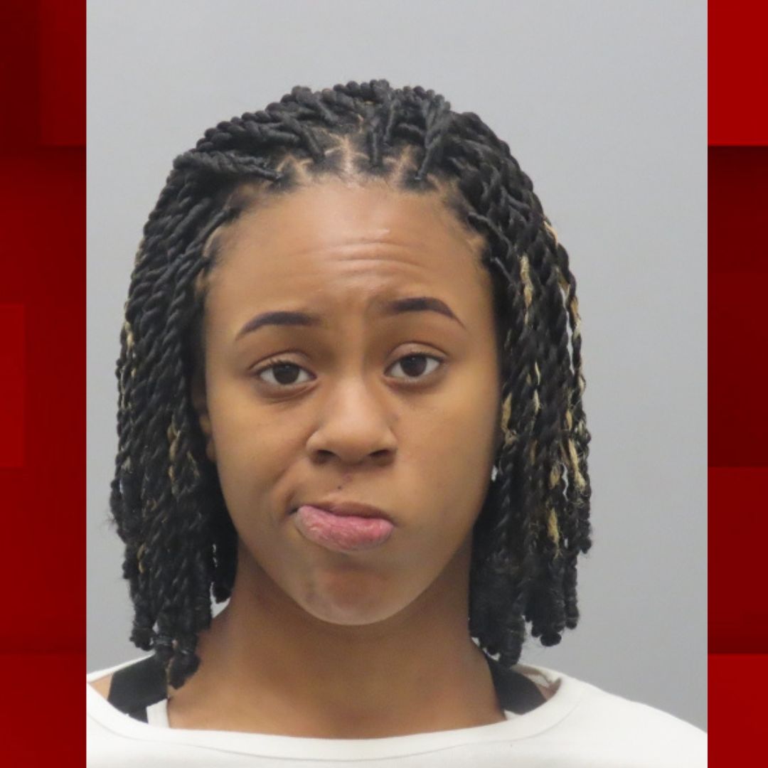 Woman charged in deadly Steak 'n Shake drive-thru shooting