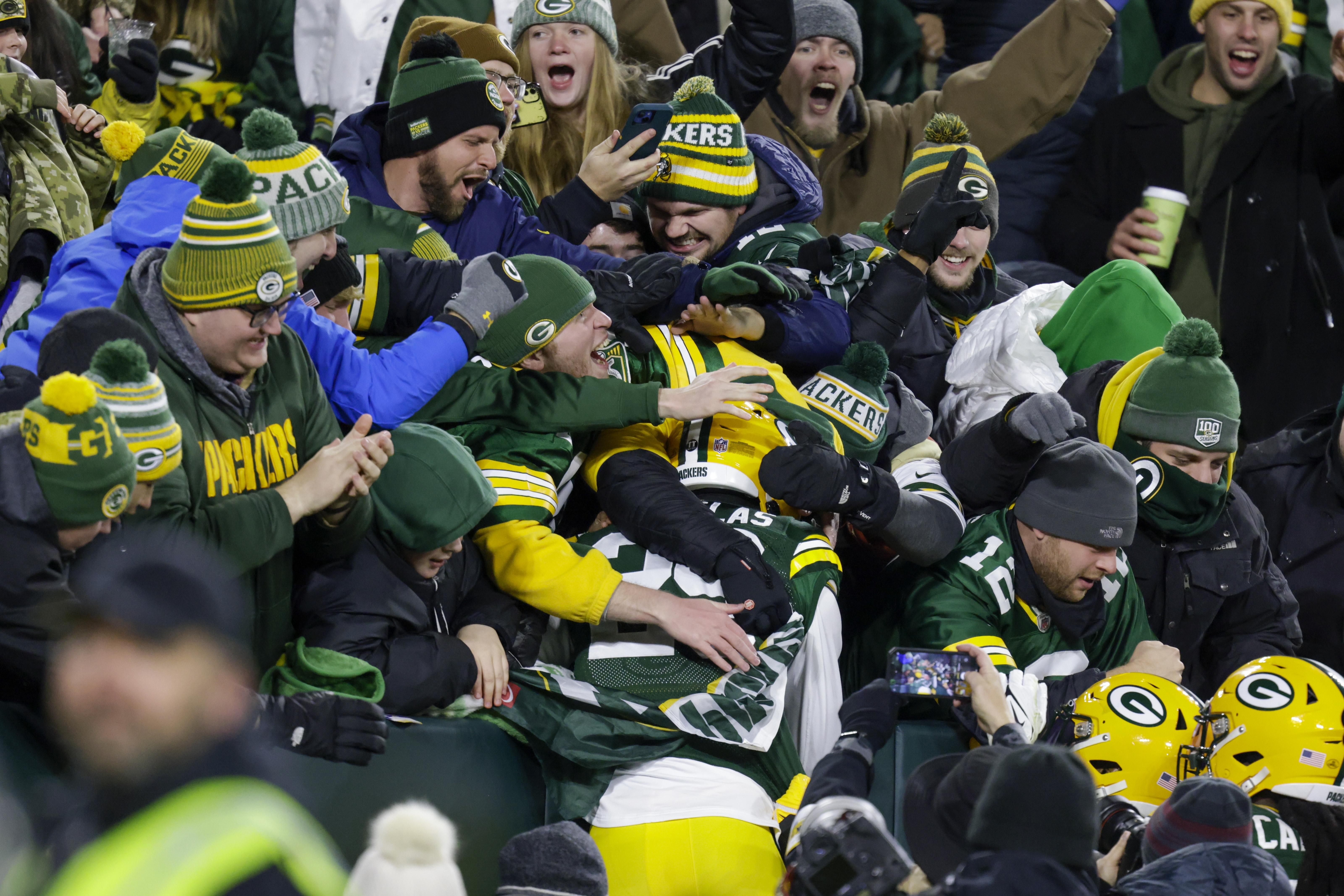 Packers vs. Bears Thanksgiving Game Draws Nearly 28 Million